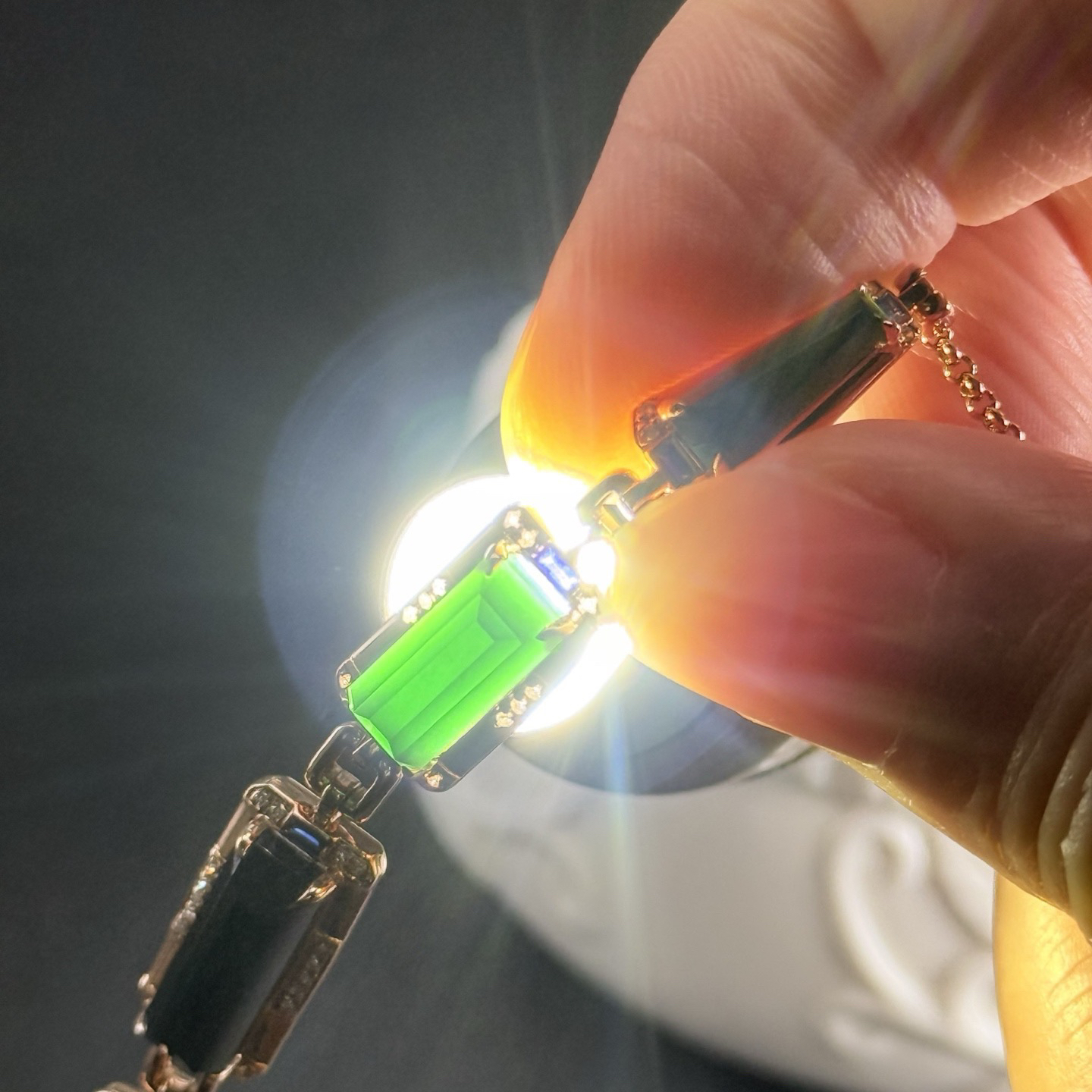 精品18k墨翠手链 种好色正 重金豪镶 打灯通透 油性十足 尺寸13.2