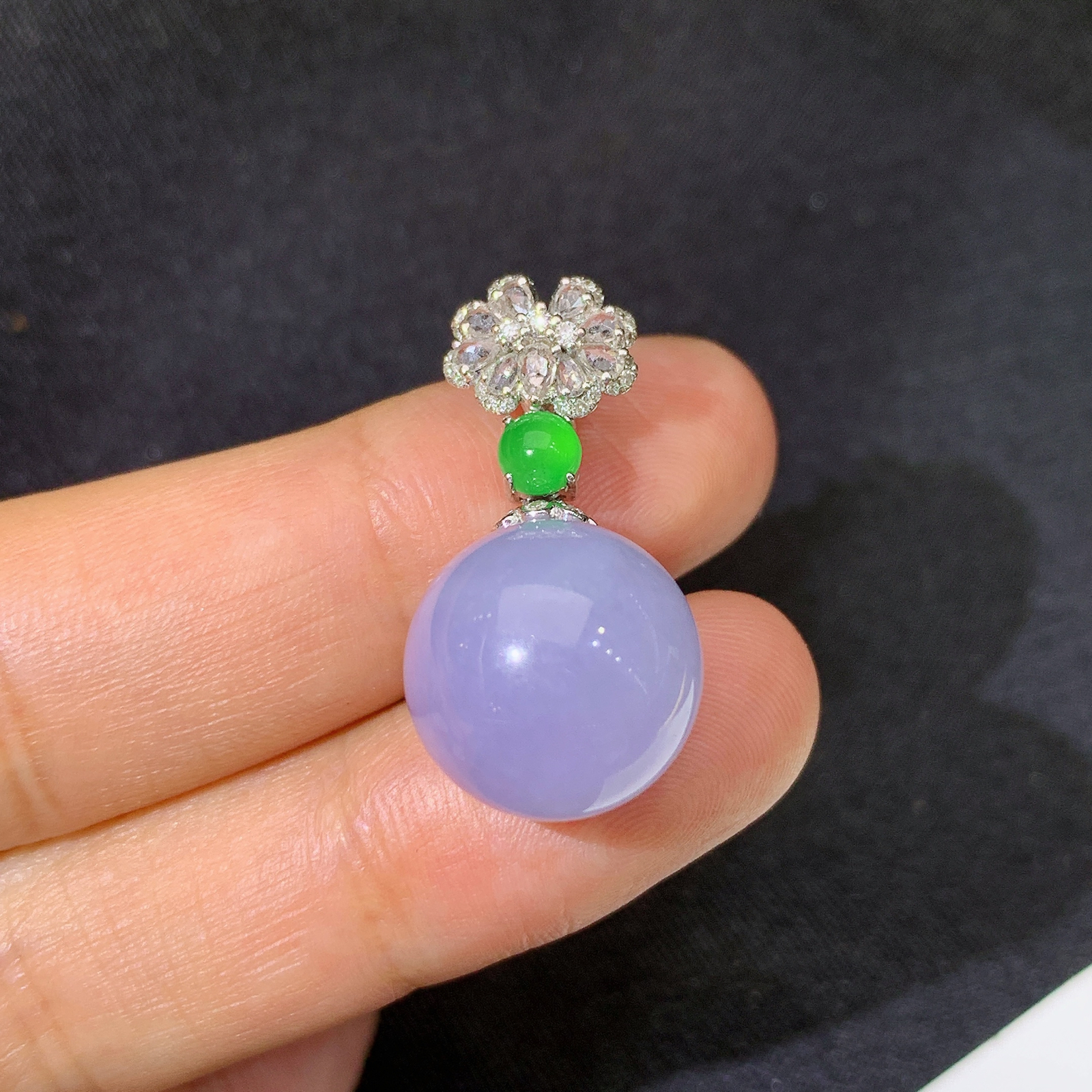 紫罗兰圆珠吊坠，18k金镶嵌，温润细腻，颜色鲜艳，Cj  尺寸26.9*13.4