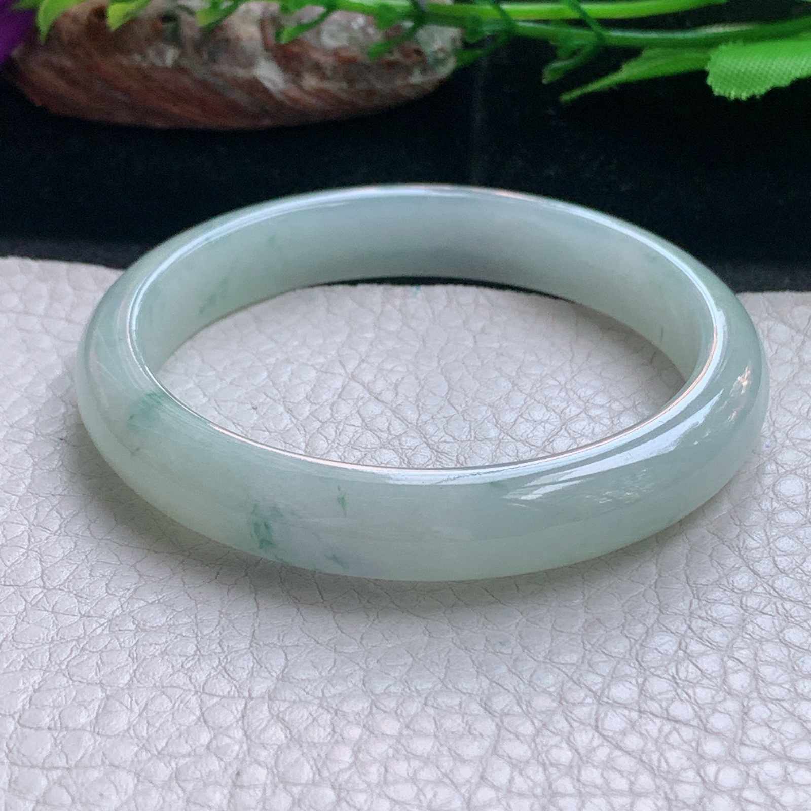 xx实拍56*10.5*7.5平安镯 天然缅甸翡翠a货手镯飘花秀气正圈叮当镯