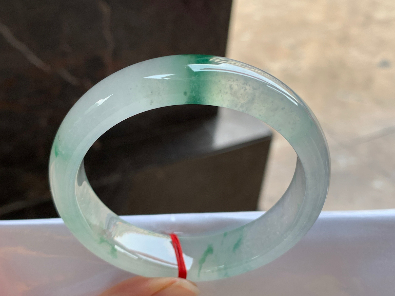 57-14.7-7.8

高冰绿花手镯^_^种水好