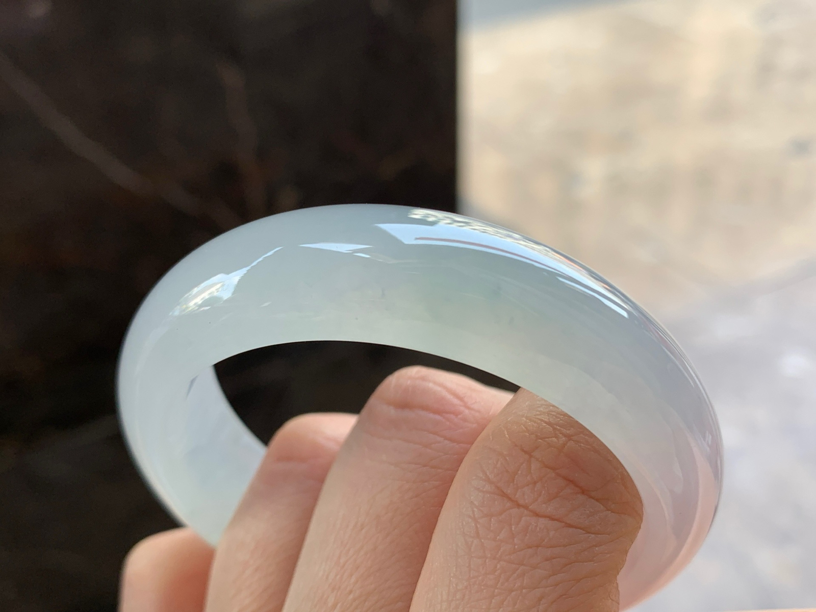 53.5-15.8-8

冰种宽版手镯^_^冰透