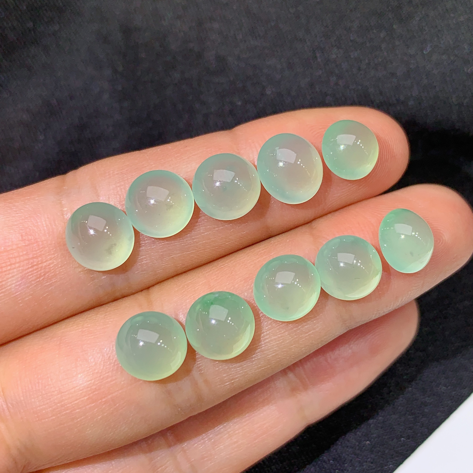 冰晴底蛋面一手，镶嵌佳品，冰润细腻，种水足，Mz 尺寸7.9*7.5*4.6