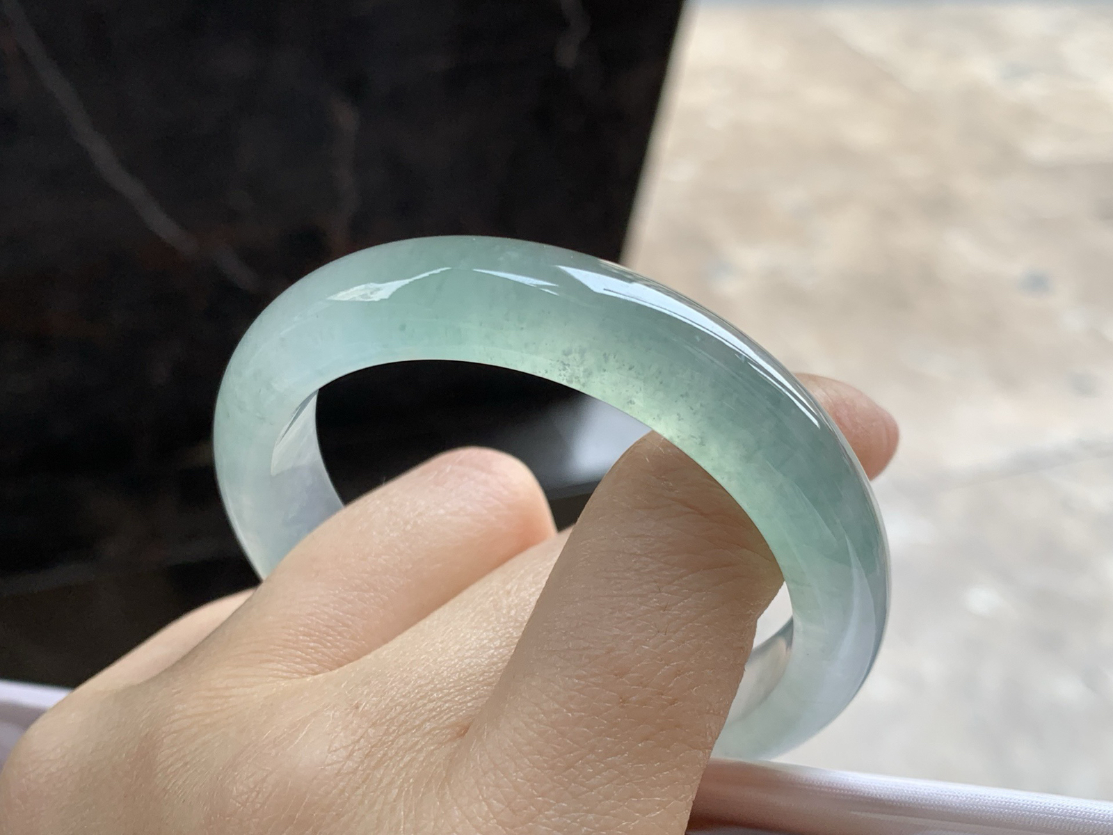 51-11.7-7.8

冰种晴水手镯^_^种水好 精品小圈口