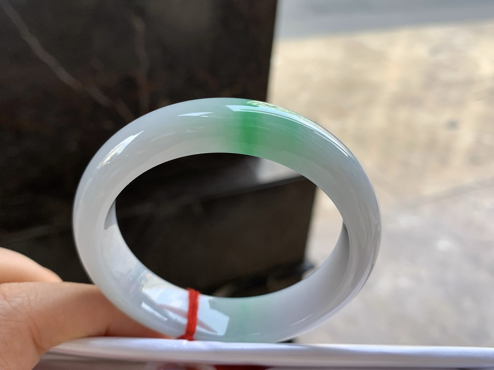 52.5-13.1-8

飘绿手镯^_^清新细腻