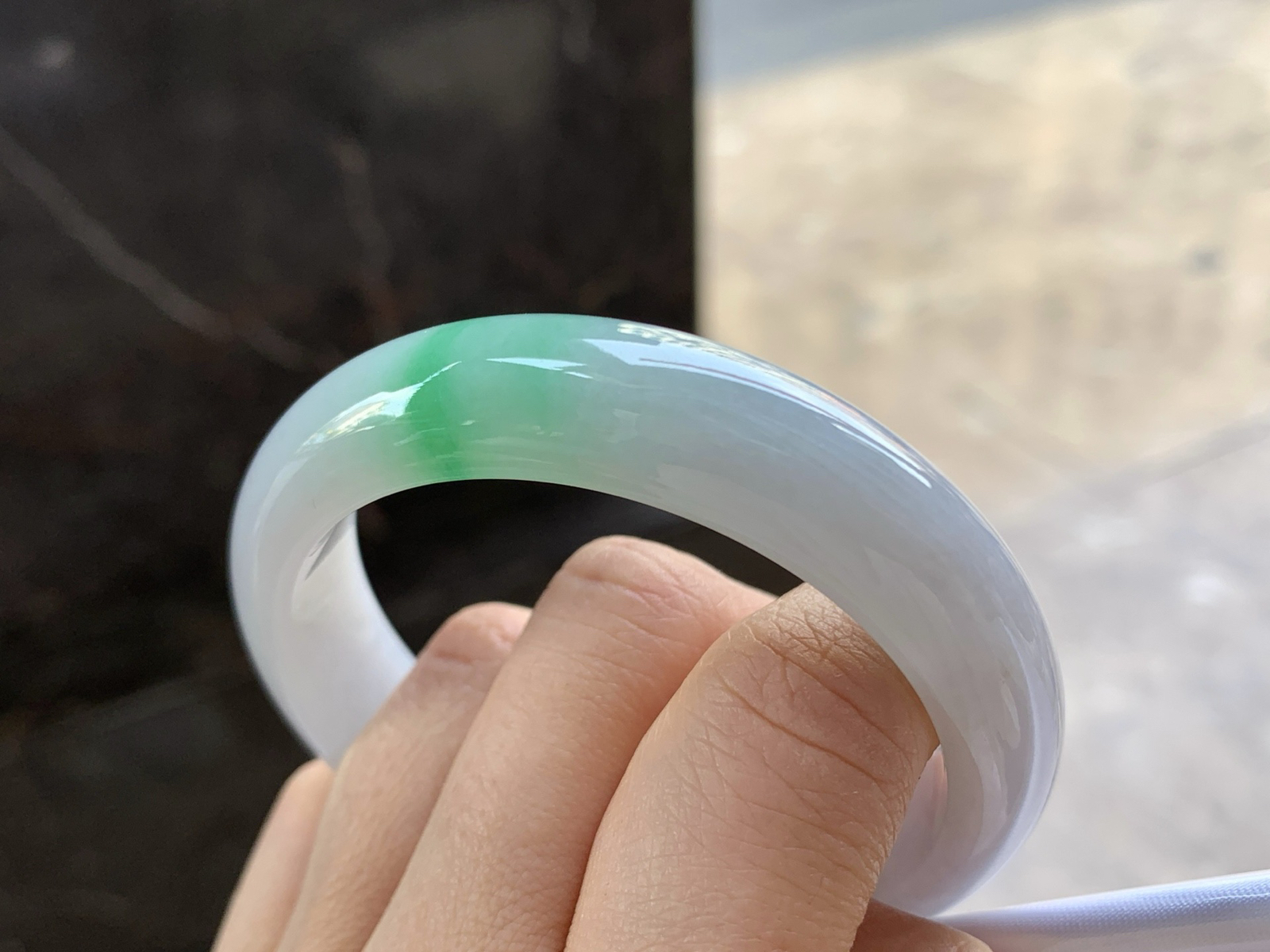 52.5-13.1-8

飘绿手镯^_^清新细腻