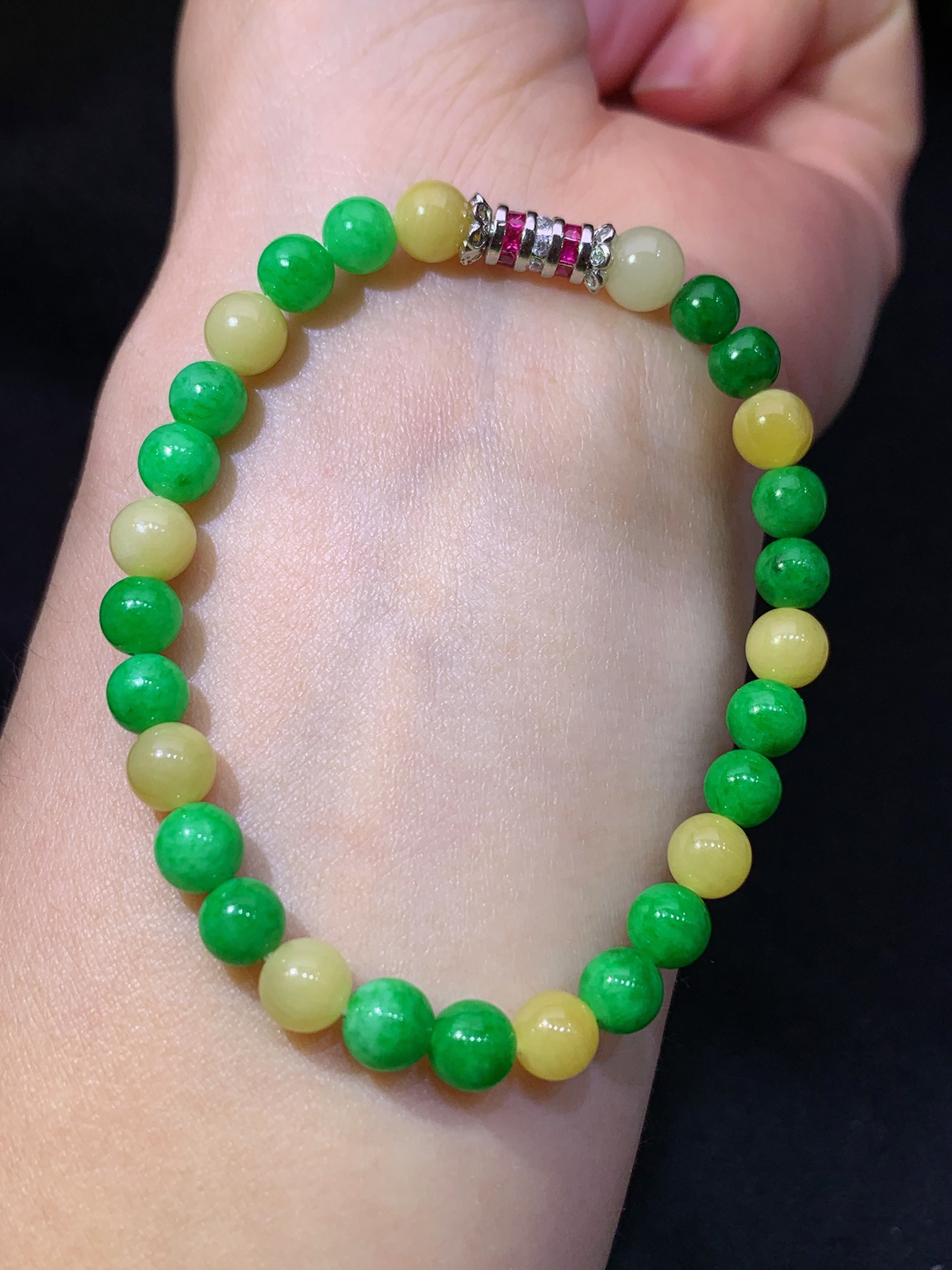 黄阳绿圆珠手串，手链，冰润鲜艳，玉质细腻，种水足，Xc 尺寸5.7