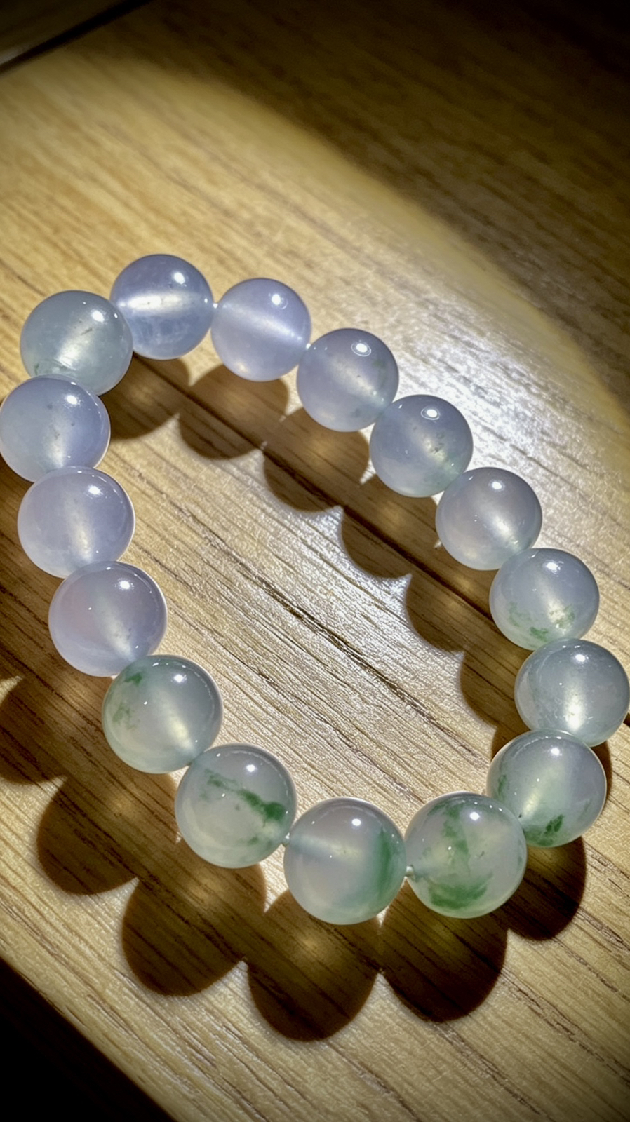 高品质飘花珠子手串手链，
直径13mm，16粒，58.85g，