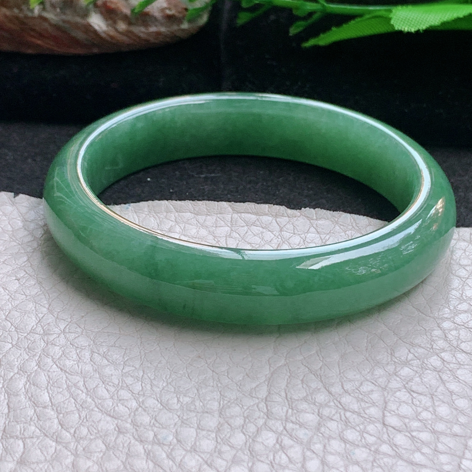 n实拍55*12*7.7平安镯 天然缅甸翡翠a货手镯满绿水润正圈玉镯子