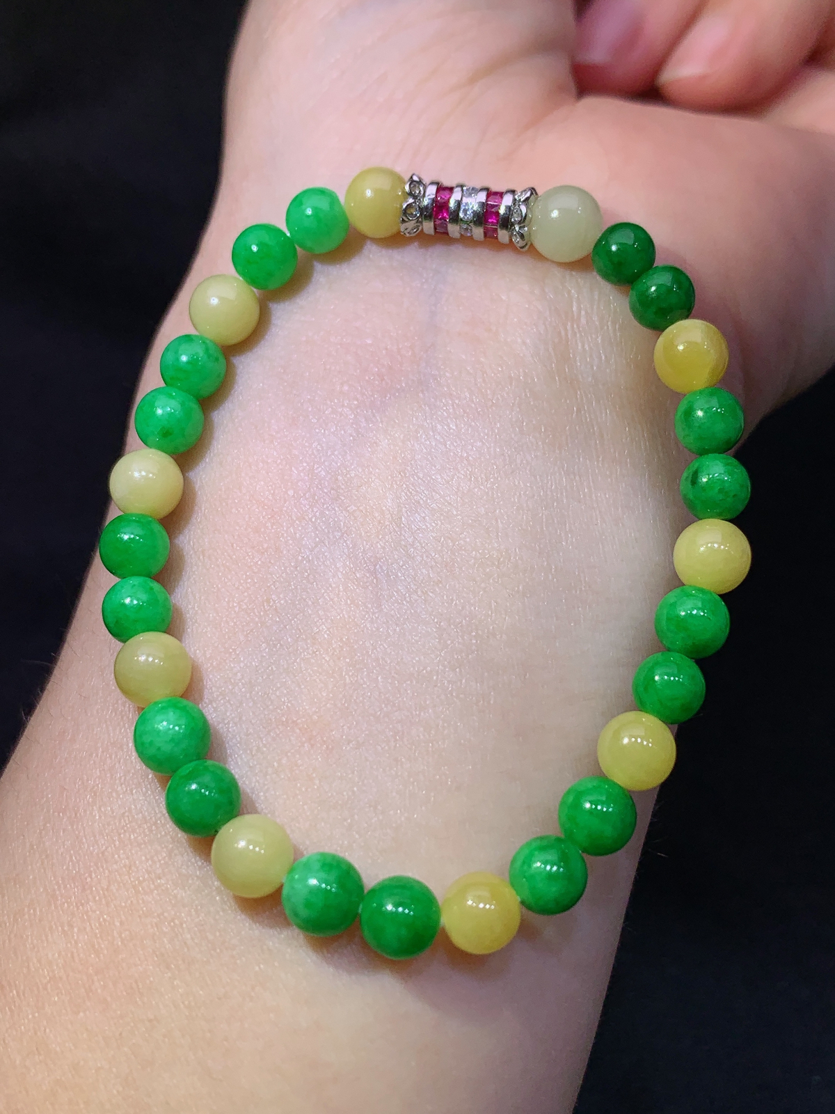 黄阳绿圆珠手串，手链，冰润鲜艳，玉质细腻，种水足，Xc 尺寸5.7