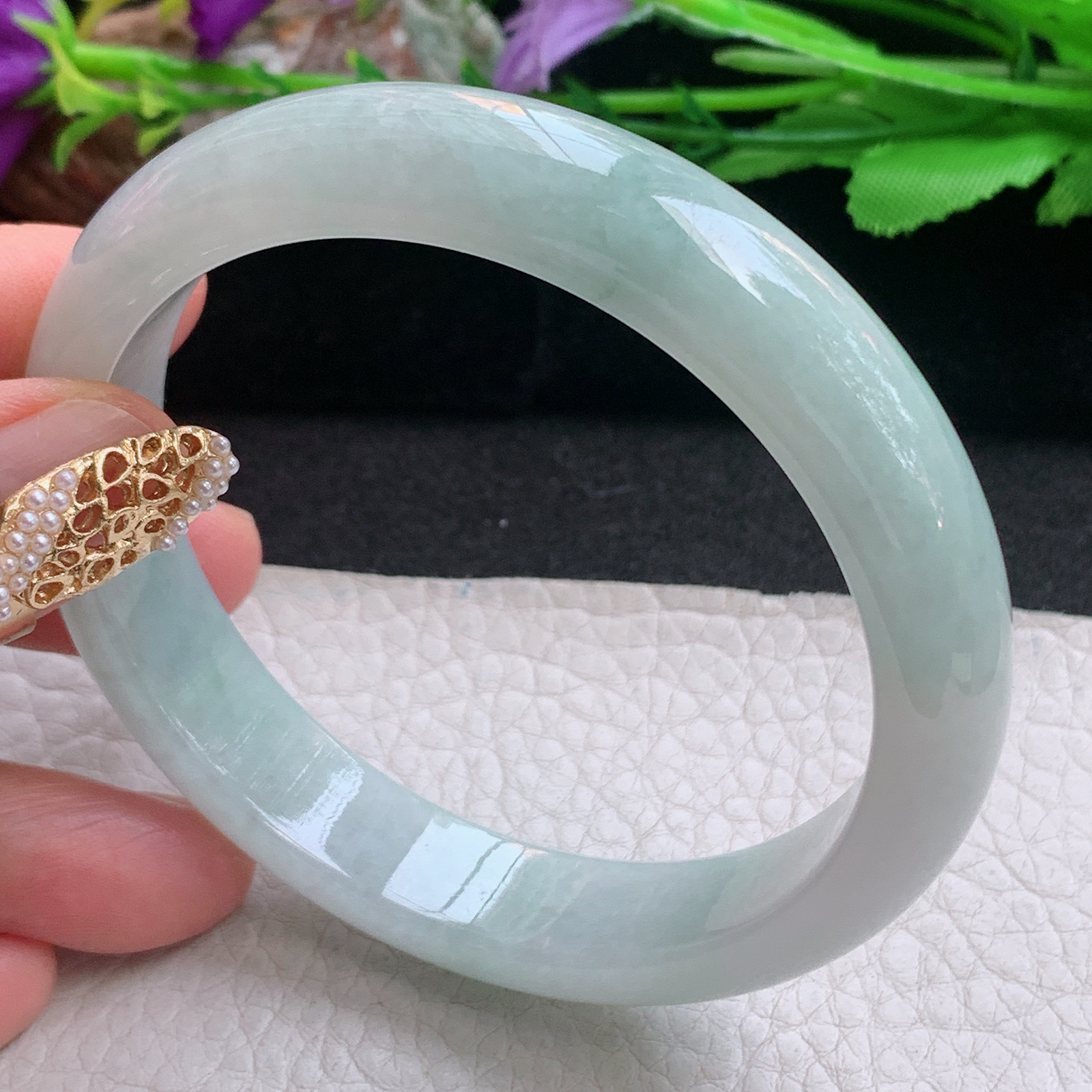 nc大圈口61.8*13.3*8平安镯 天然缅甸翡翠a货手镯浅绿水润正圈玉镯子