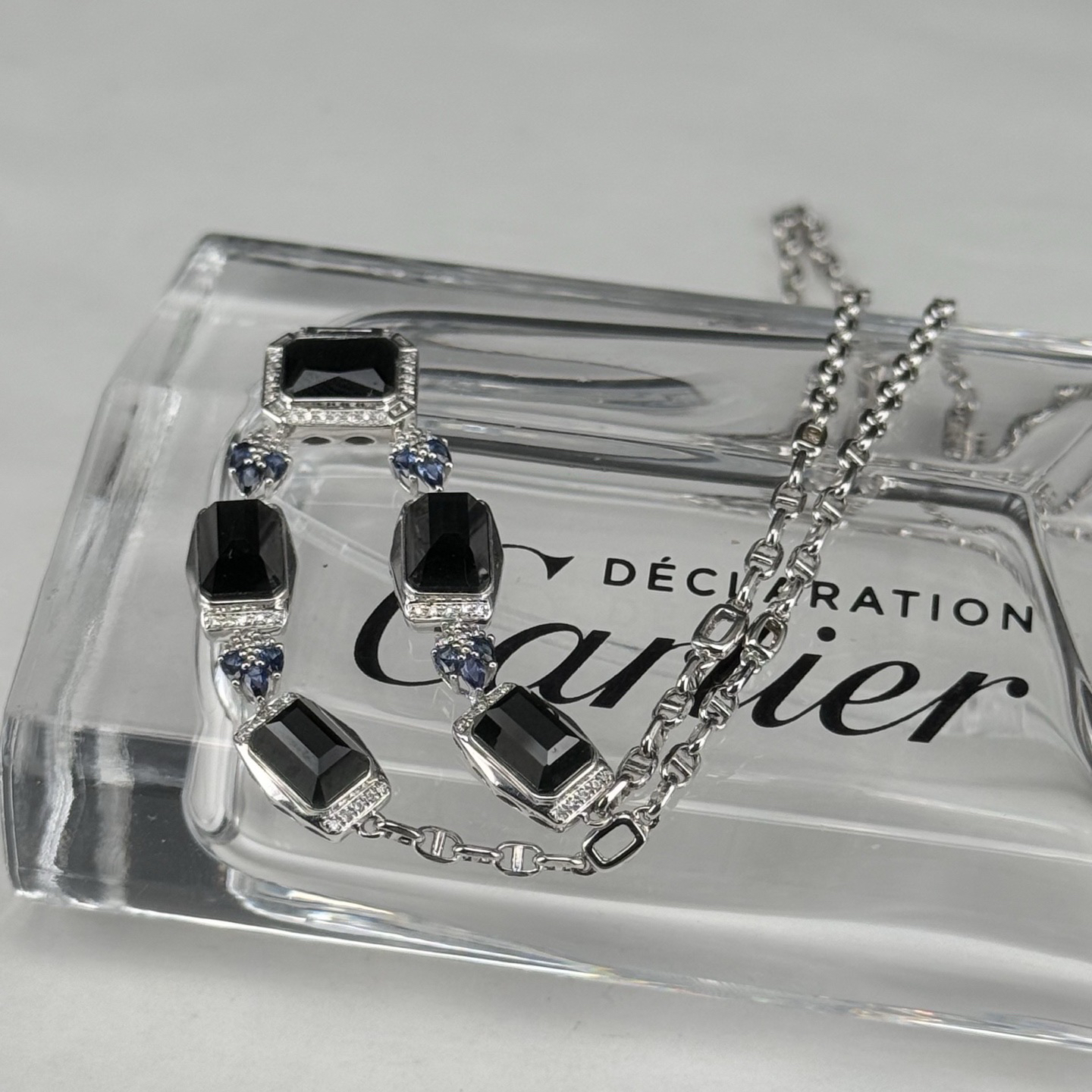 精品18k墨翠项链 种好色正 黑度极好 打灯通透 油性十足  尺寸10.5