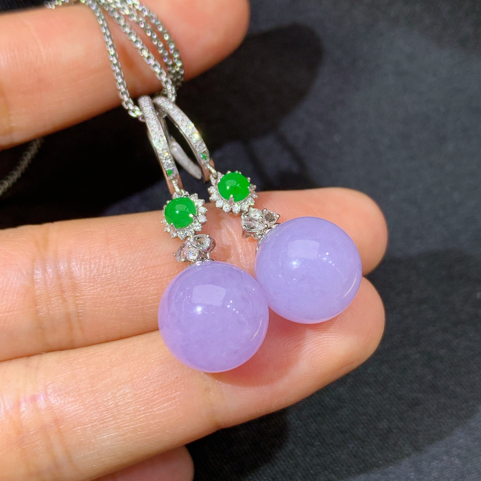 紫罗兰圆珠耳坠，18k金镶嵌，温润细腻，颜色鲜艳，Cj 尺寸12.1