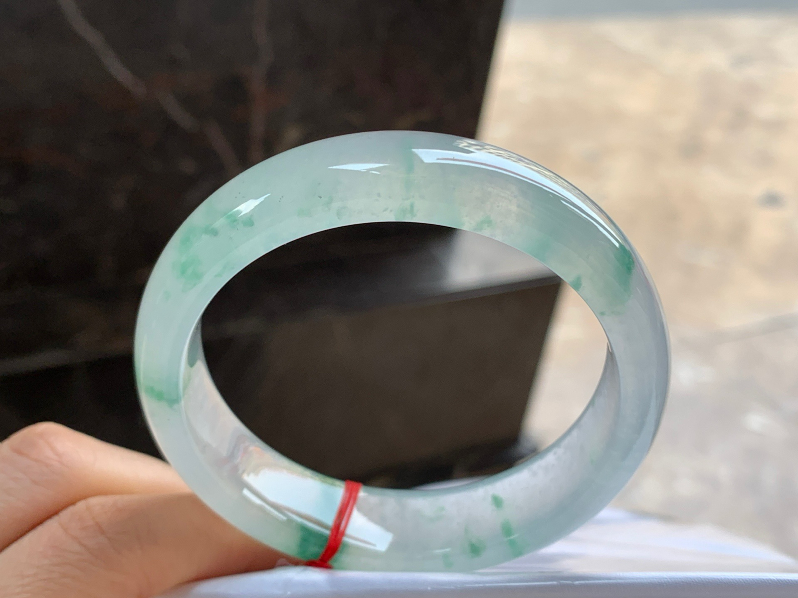 57-14.7-7.8

高冰绿花手镯^_^种水好