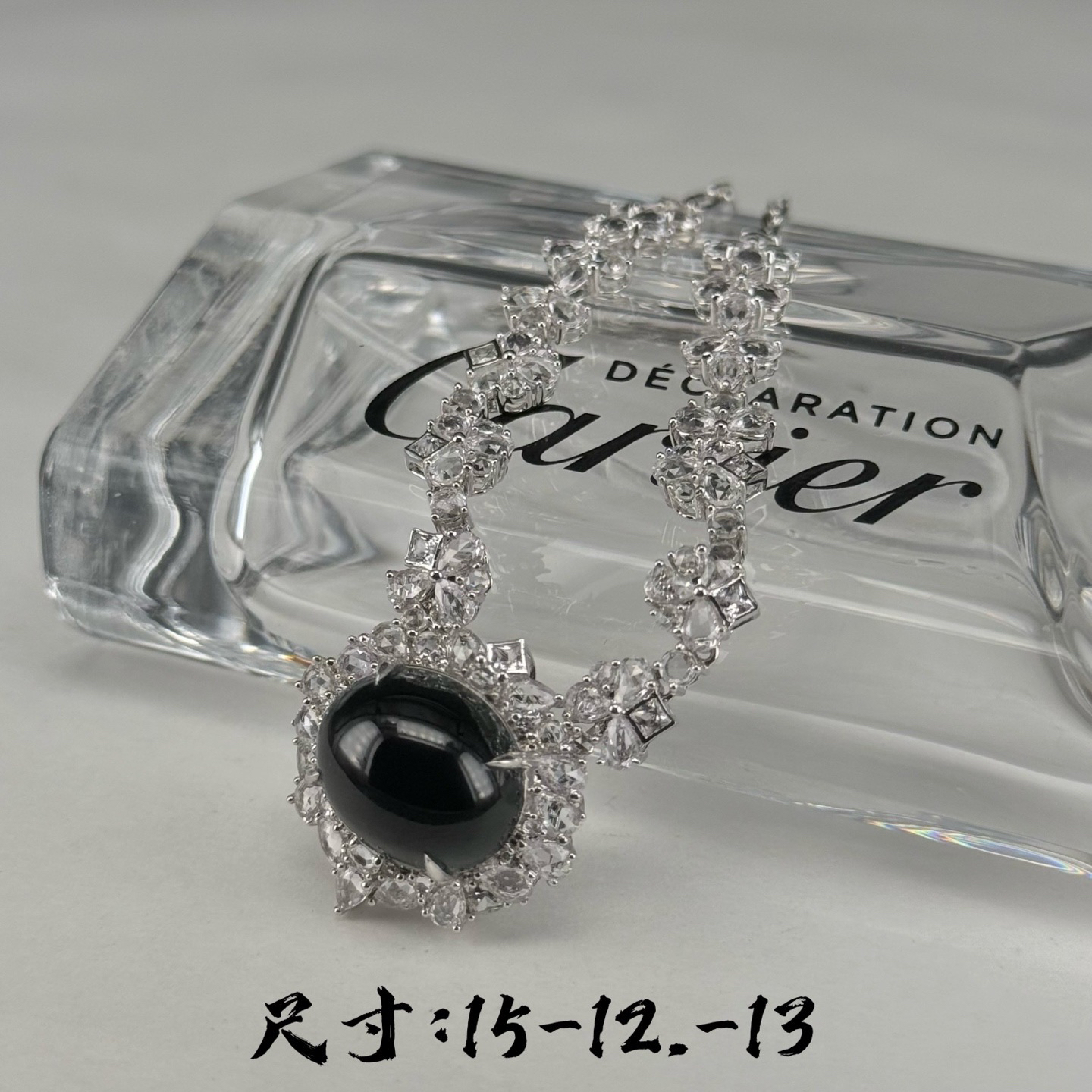 精品18k墨翠蛋面锁骨链 种好色正 重金豪镶 打灯通透 油性十足 尺寸15