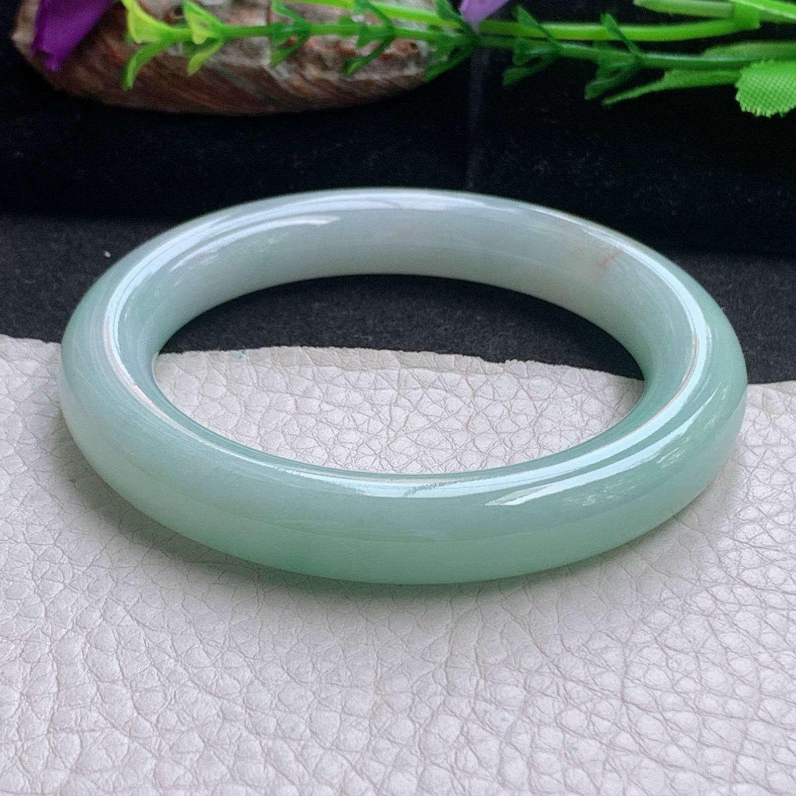 ss实拍55*10.8招财美人镯 天然缅甸翡翠a货手镯果绿圆条正圈玉镯子