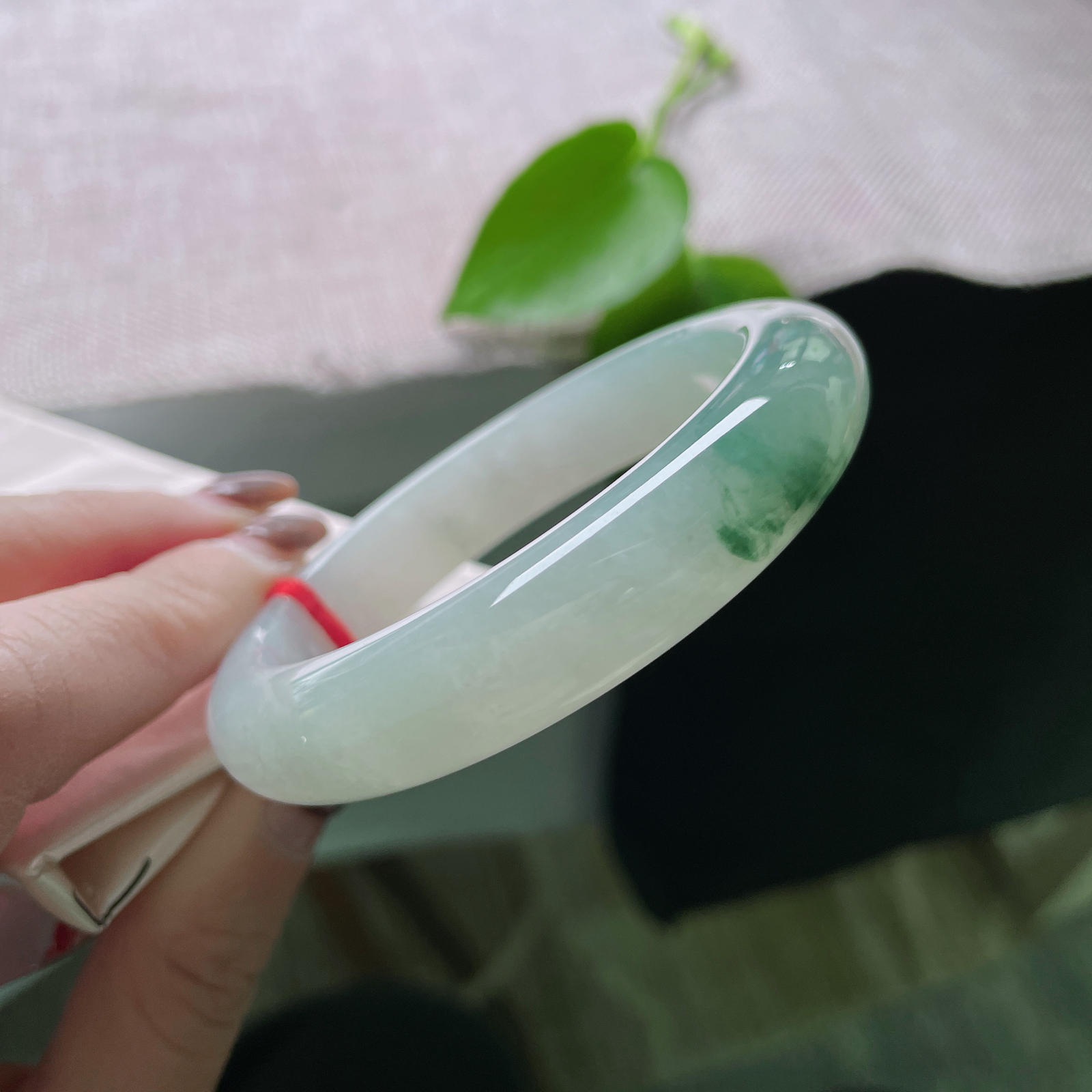 55.8/12.7/8.8飘花正圈，贵气，灵动雅致，耐看..