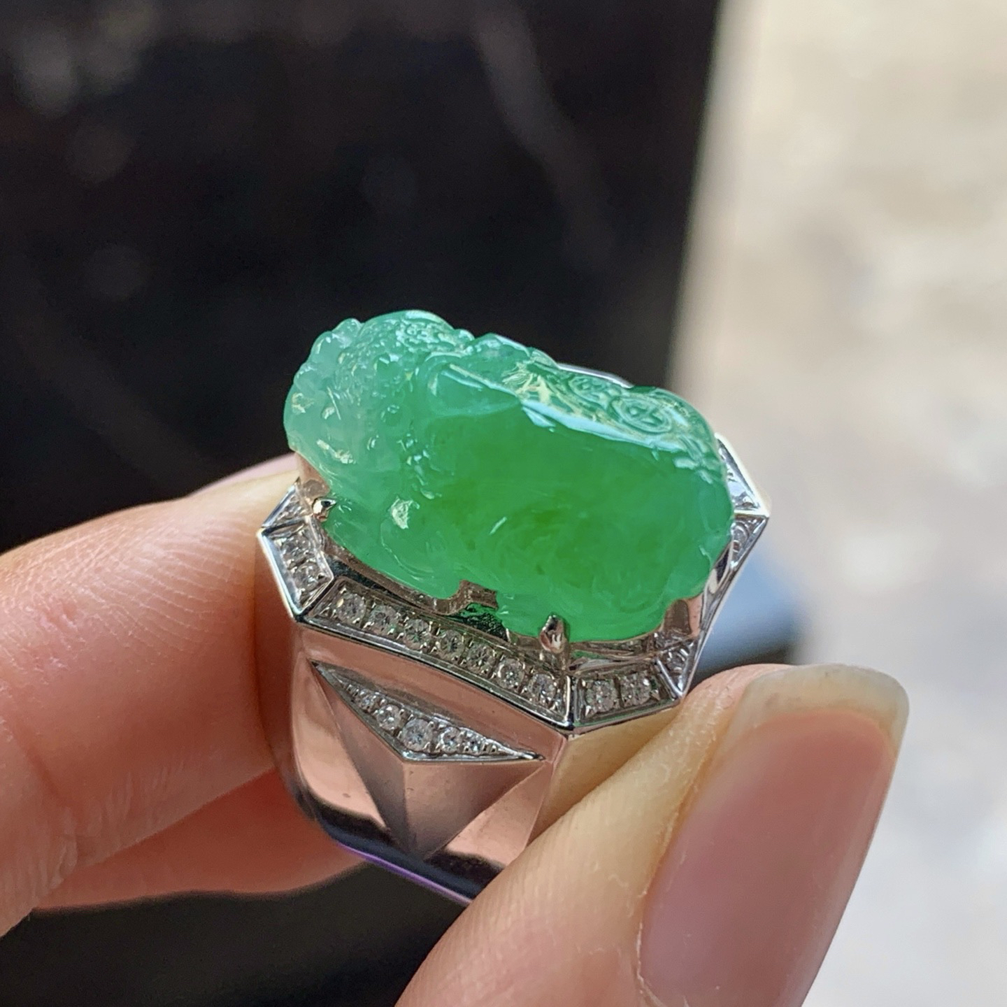 冰绿貔貅戒指^_^饱满 色阳