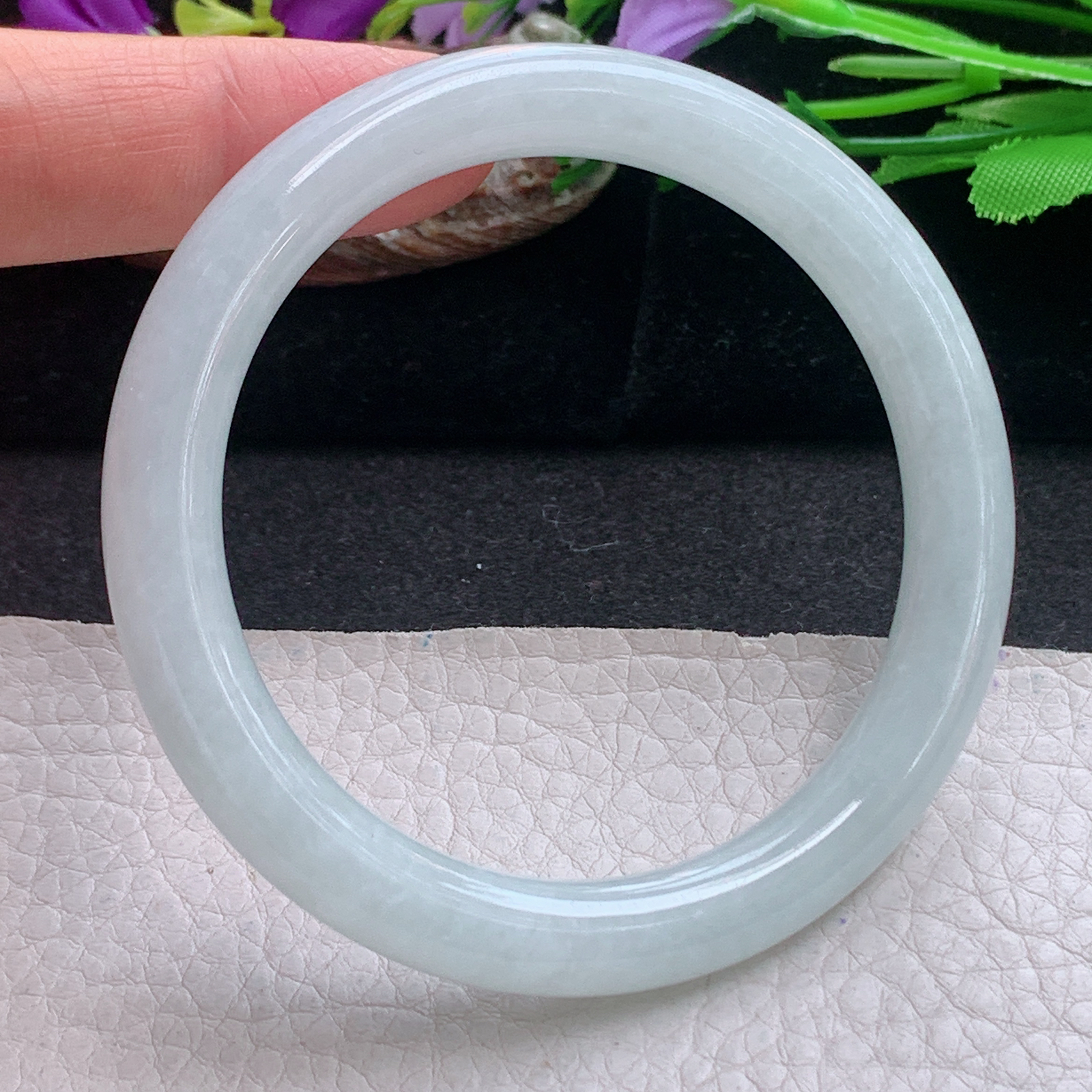 ee实拍57.5*8*8.6美人镯 天然缅甸翡翠a货手镯白月光秀气圆条玉镯子