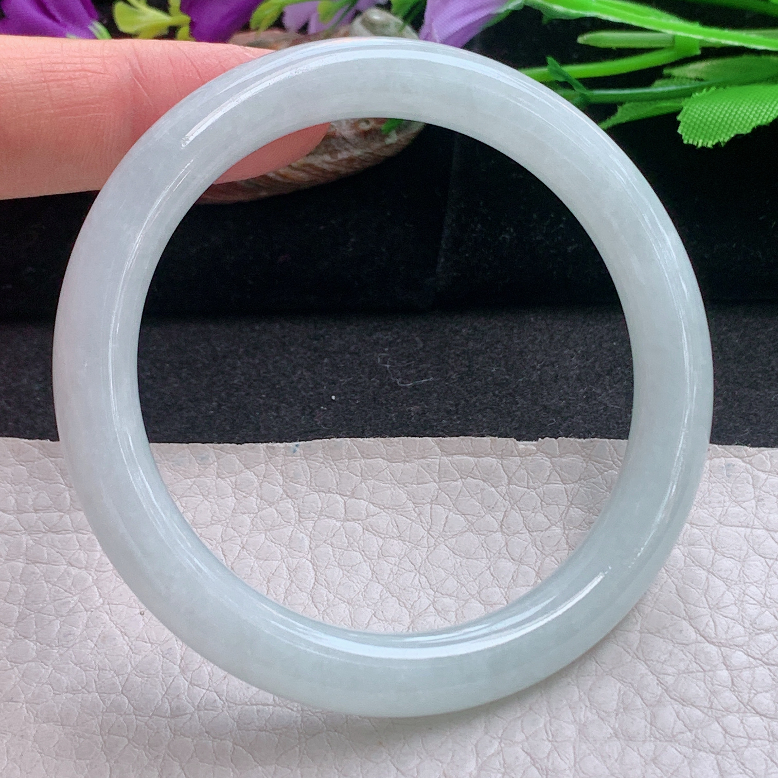 ee实拍57.5*8*8.6美人镯 天然缅甸翡翠a货手镯白月光秀气圆条玉镯子