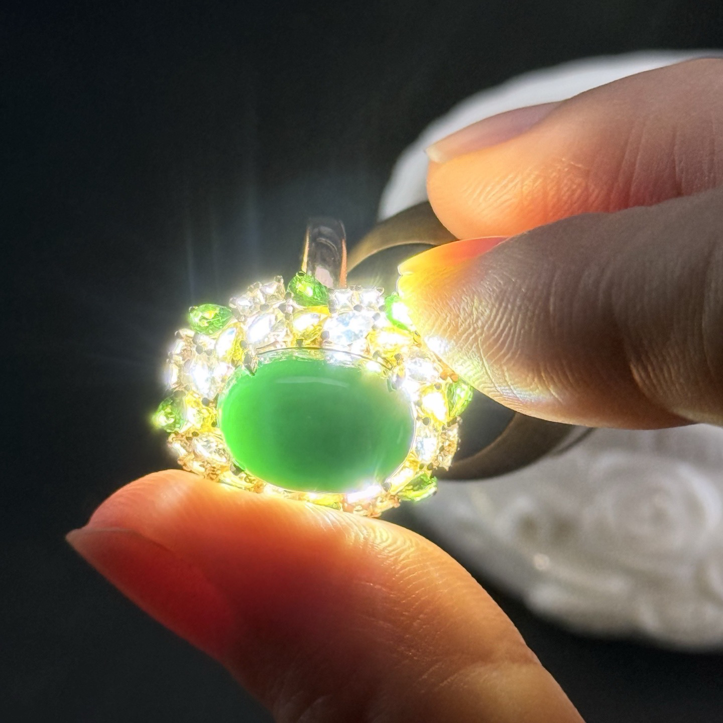 精品18k墨翠豪华大女戒 种好色正 黑度极好 打灯通透 油性十足 尺寸12.9