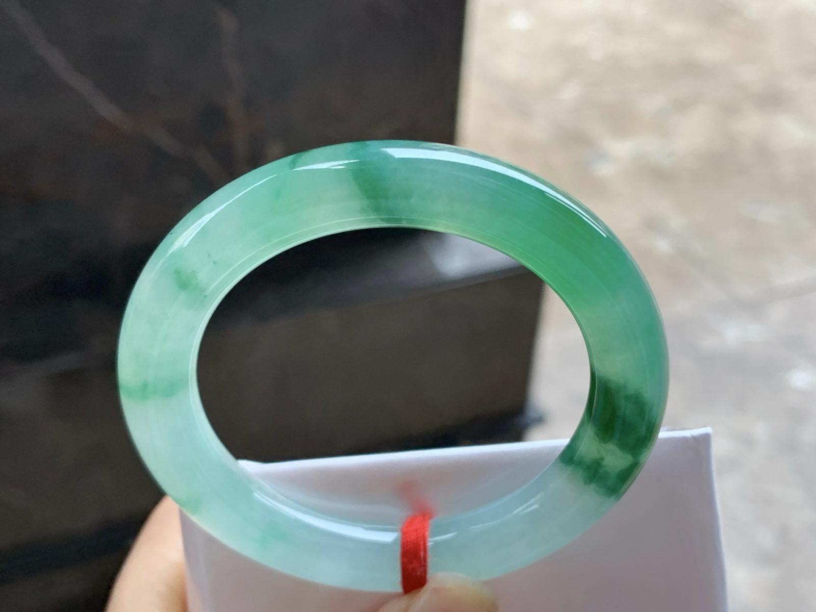 50-9.7

冰绿圆条手镯^_^种水好 鲜艳