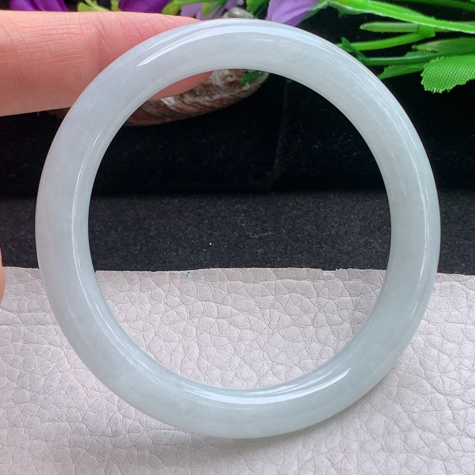 ee实拍57.5*8*8.6美人镯 天然缅甸翡翠a货手镯白月光秀气圆条玉镯子