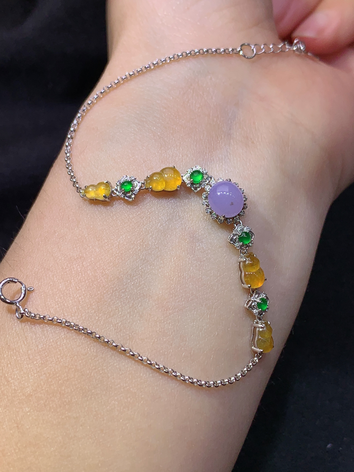 冰黄翡葫芦手链，18k金镶嵌，款式新颖，冰润鲜艳，种水足，Yl 尺寸6.4*5.6*2.7