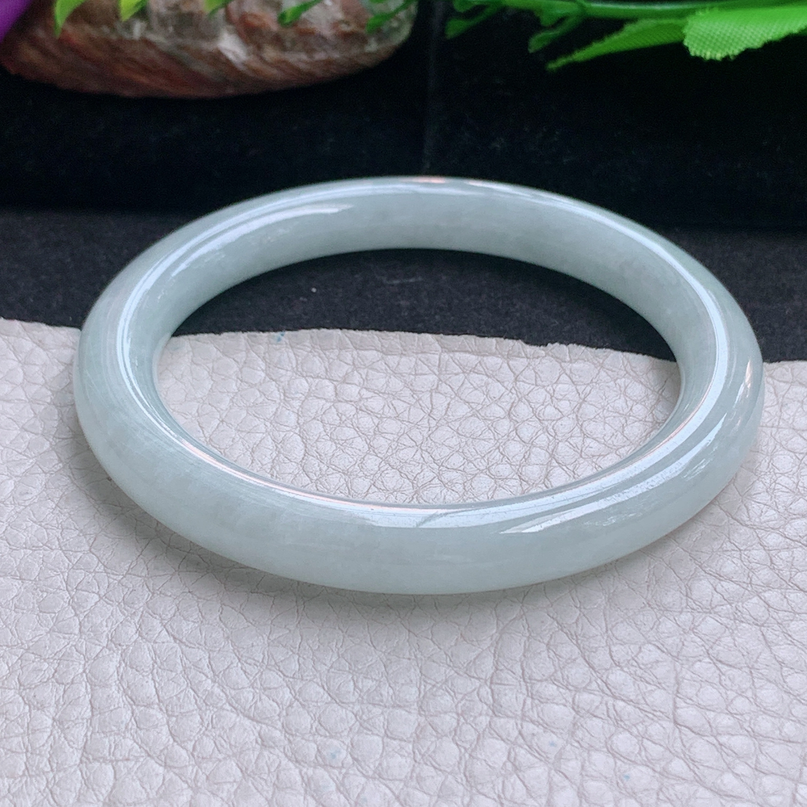 ee实拍57.5*8*8.6美人镯 天然缅甸翡翠a货手镯白月光秀气圆条玉镯子