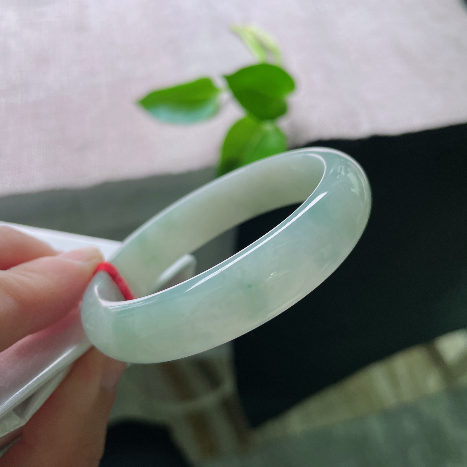 51.4/12.5/6.5绿底贵妃，清新，种水好，底子细腻，皮纹..