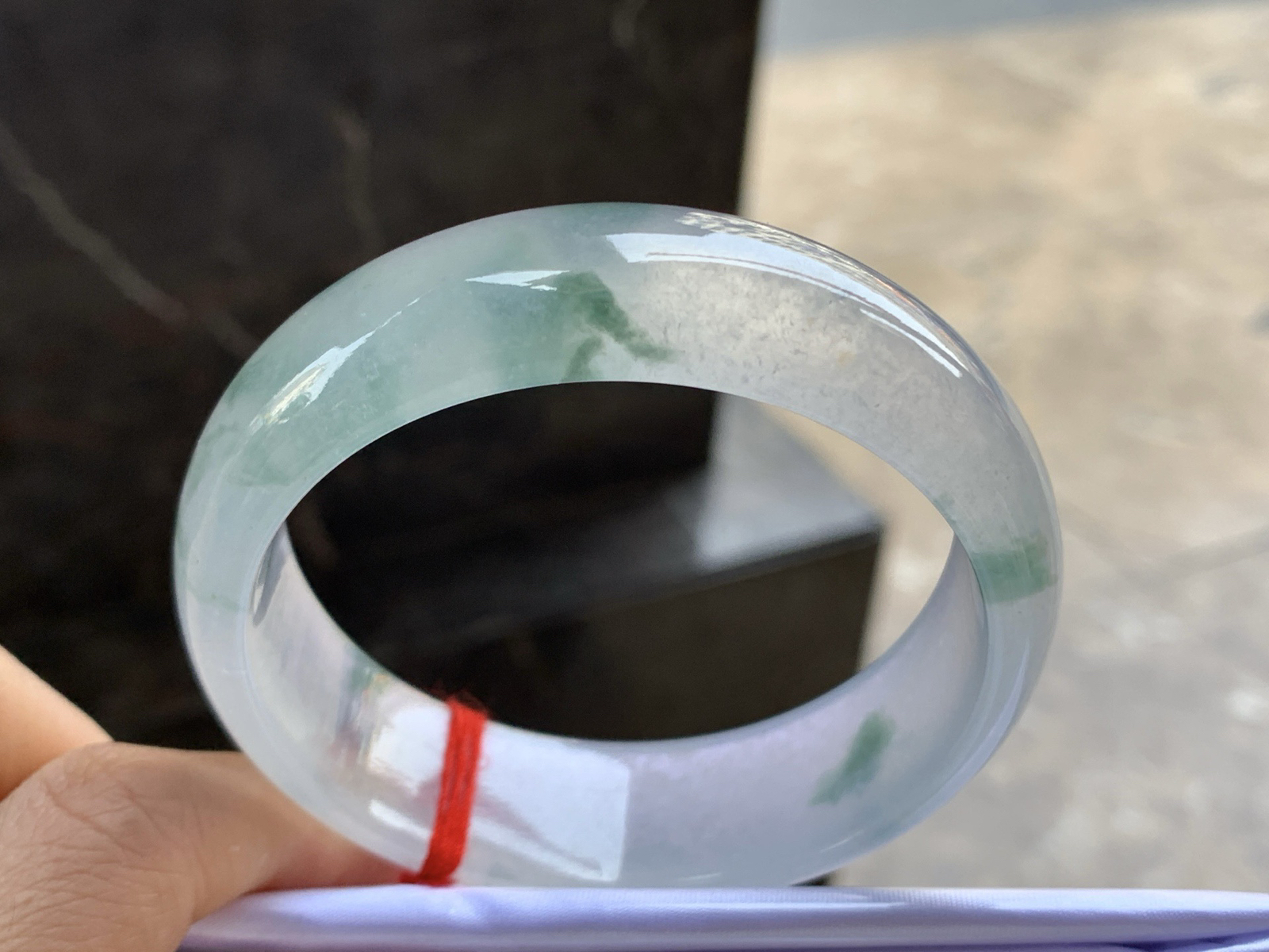 58-18.5-8

高冰蓝花宽版手镯^_^透亮 飘花浓郁