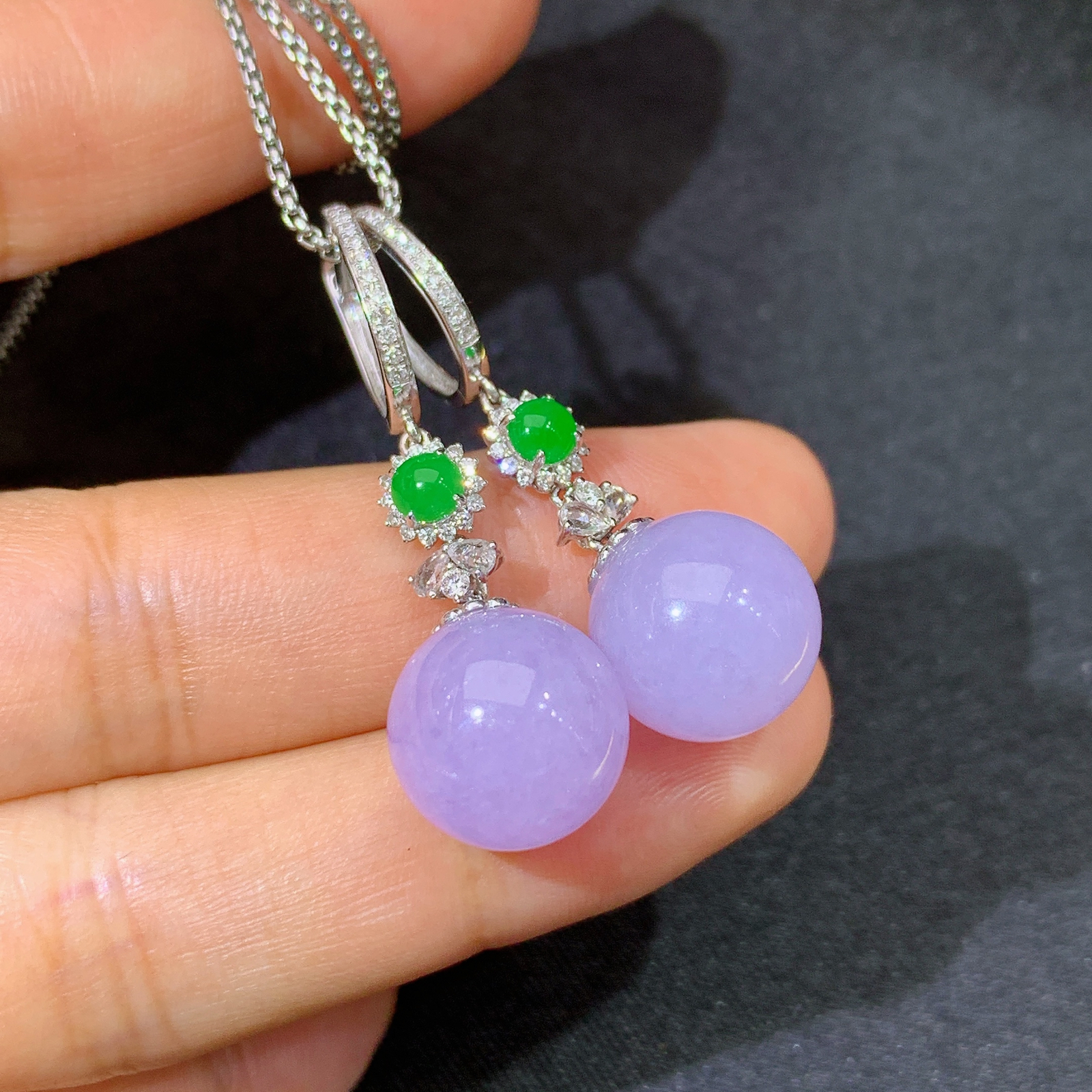 紫罗兰圆珠耳坠，18k金镶嵌，温润细腻，颜色鲜艳，Cj 尺寸12.1