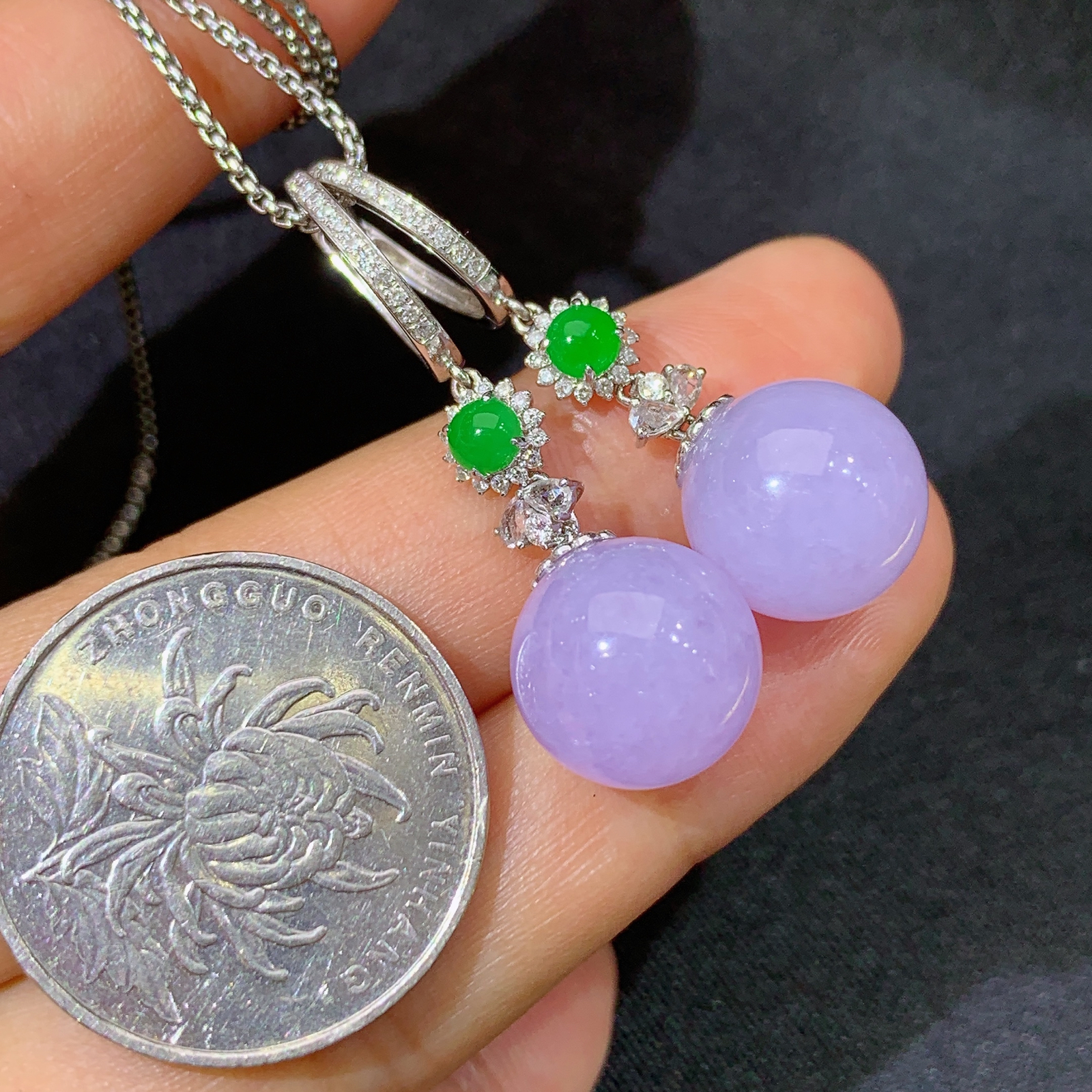 紫罗兰圆珠耳坠，18k金镶嵌，温润细腻，颜色鲜艳，Cj 尺寸12.1