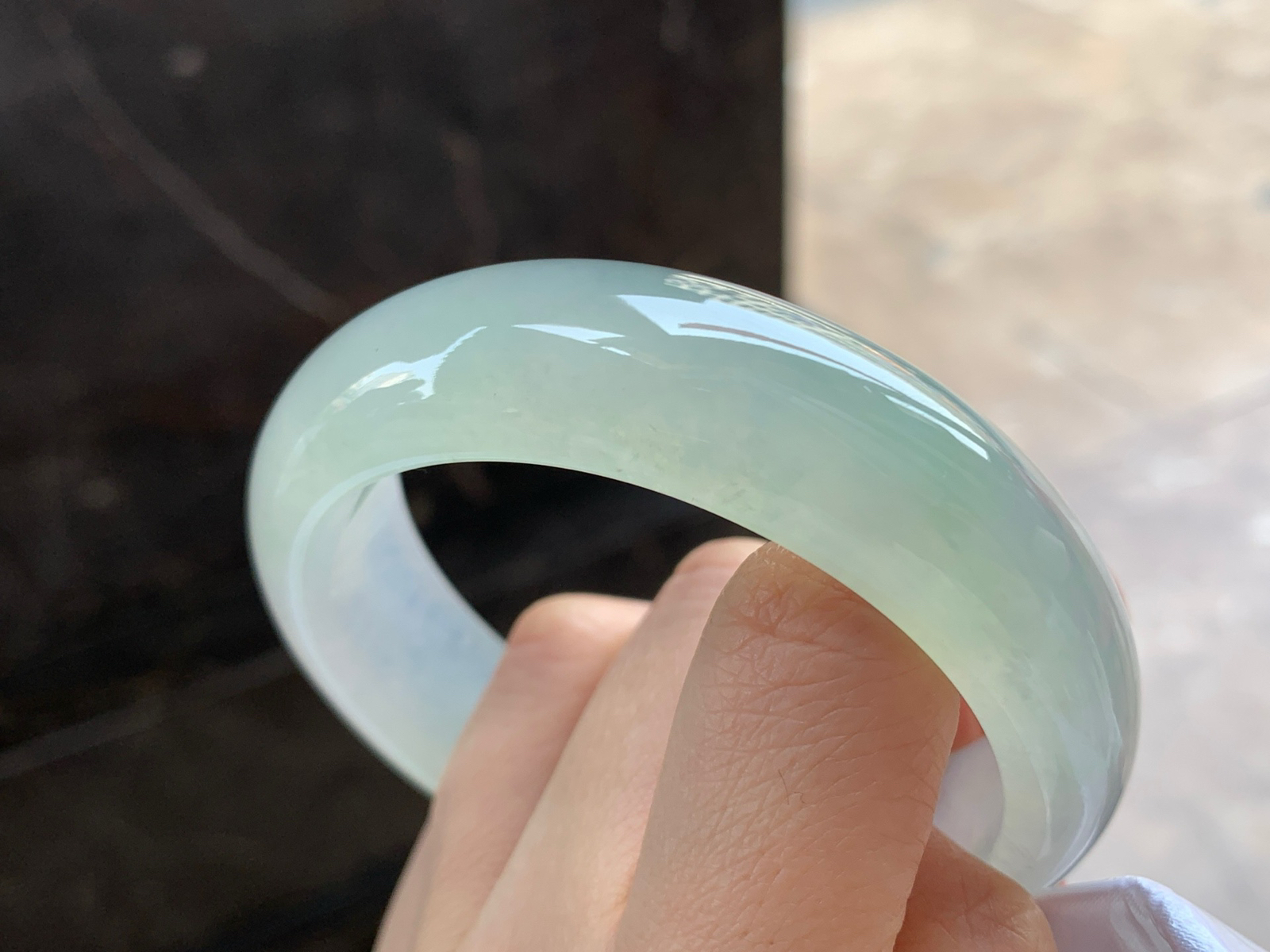 58-17.4-9

冰晴水宽版手镯^_^透亮