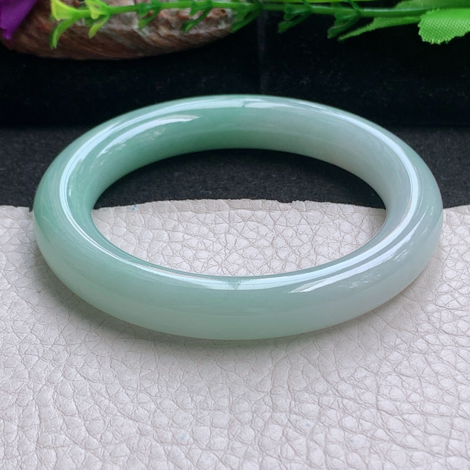 ss实拍55*10.8招财美人镯 天然缅甸翡翠a货手镯果绿圆条正圈玉镯子