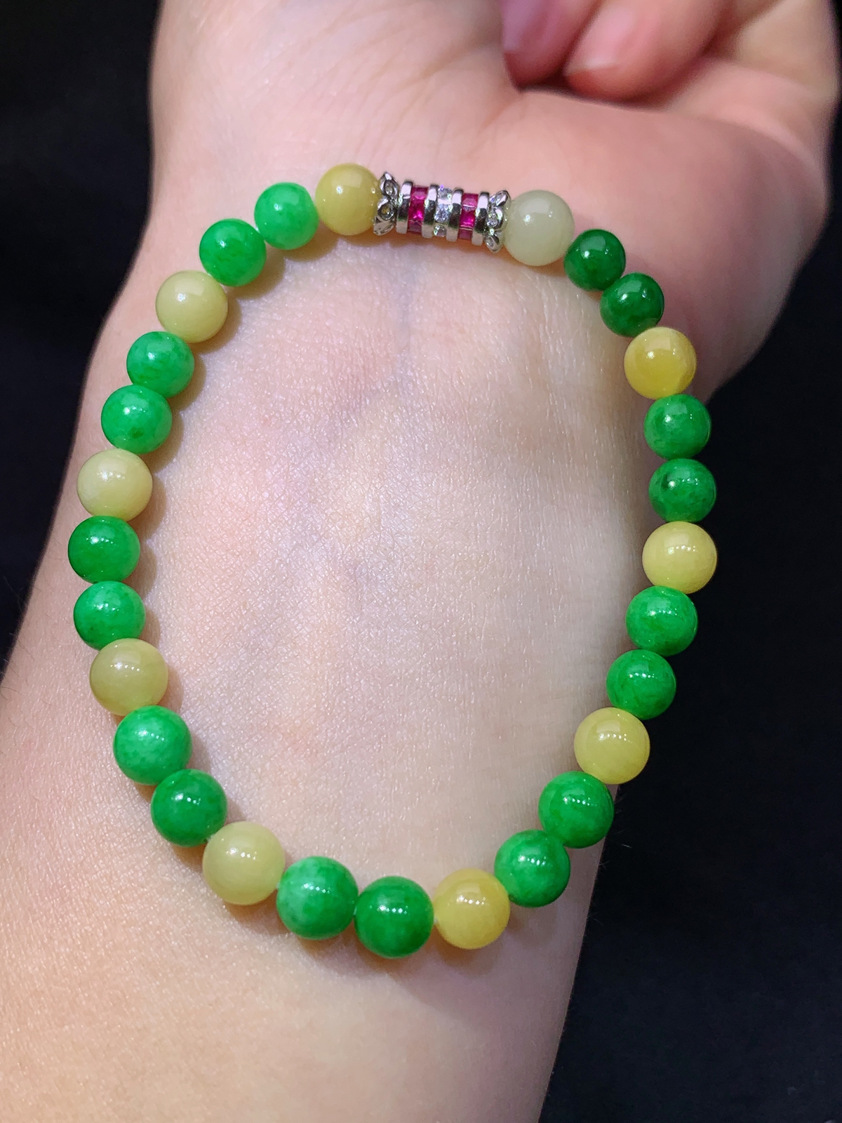 黄阳绿圆珠手串，手链，冰润鲜艳，玉质细腻，种水足，Xc 尺寸5.7