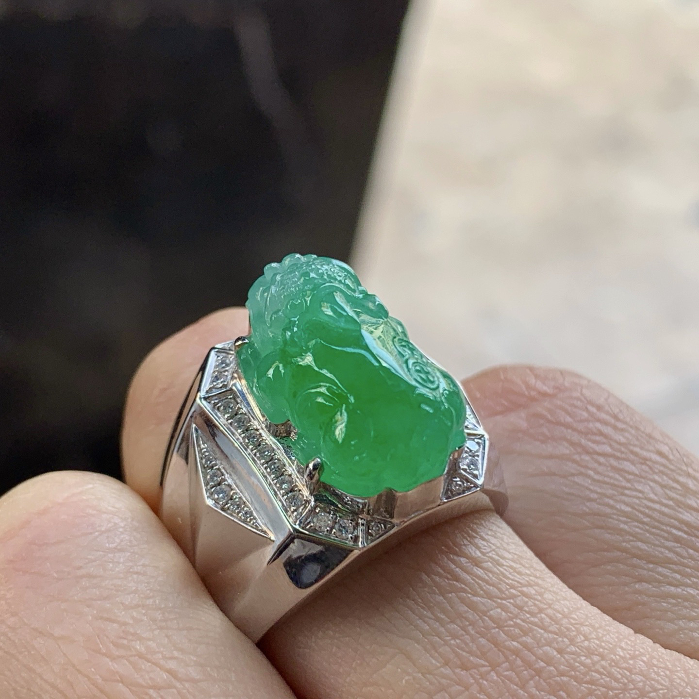 冰绿貔貅戒指^_^饱满 色阳