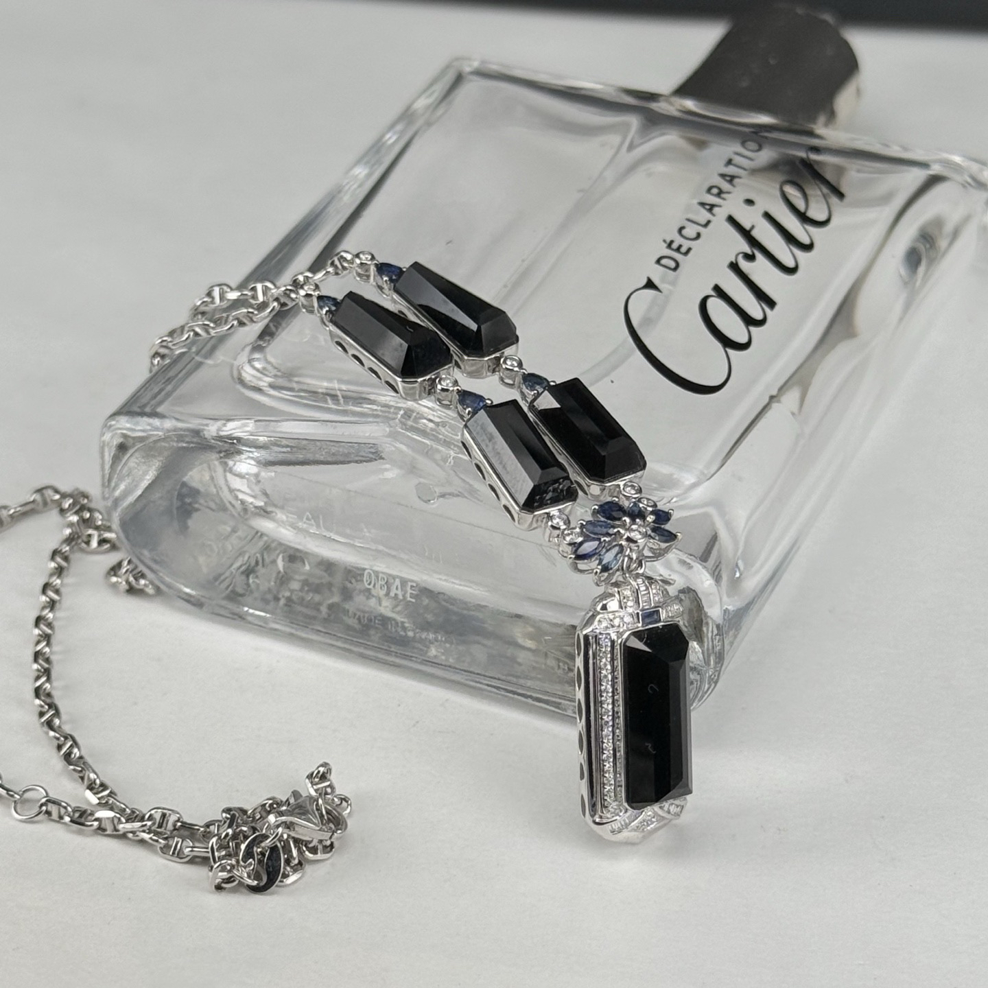 精品18k墨翠项链 种好色正 黑度极好 打灯通透 油性十足  尺寸22.9