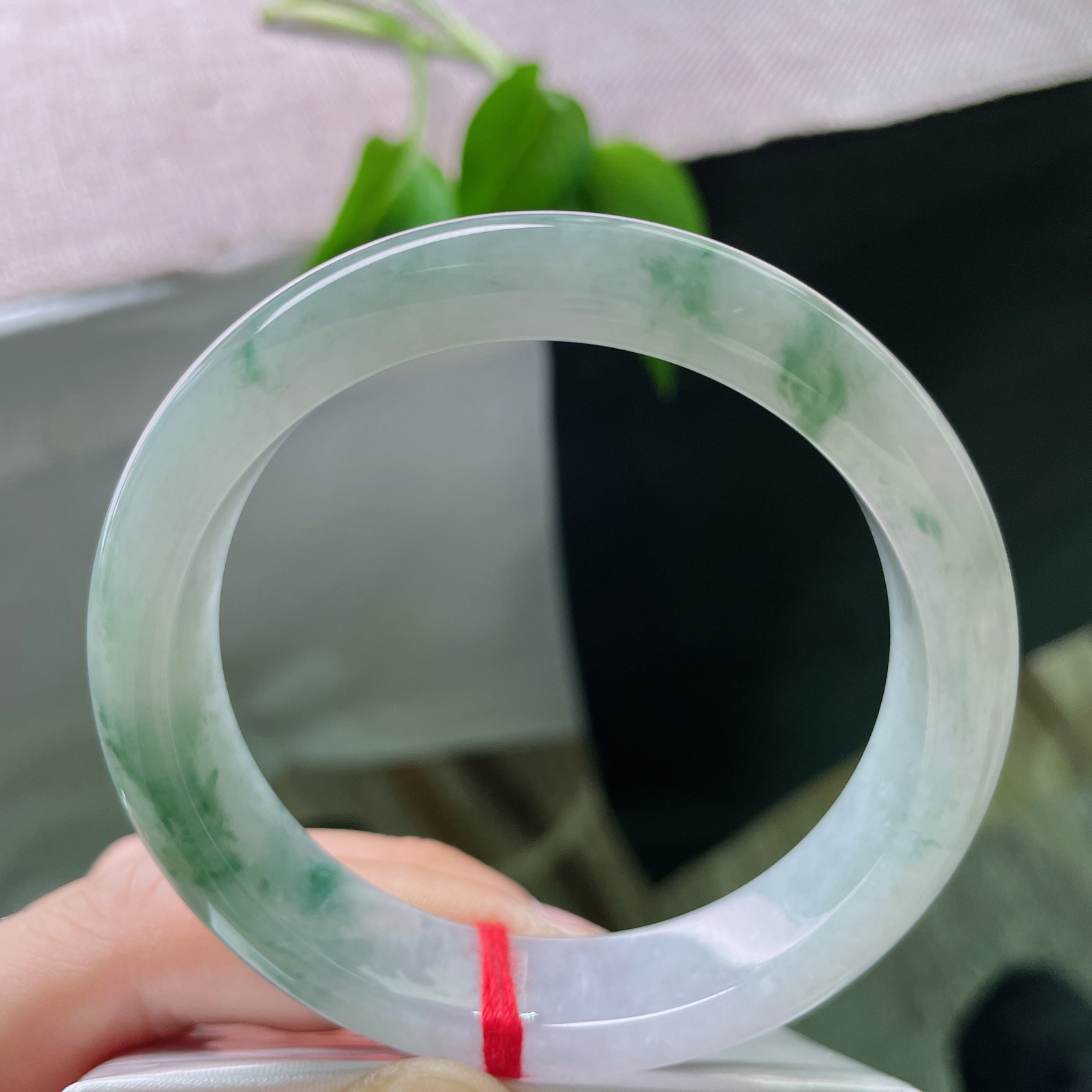 56.4/12.8/8，飘花正圈，水润，花色灵动飘逸，随缘之美..