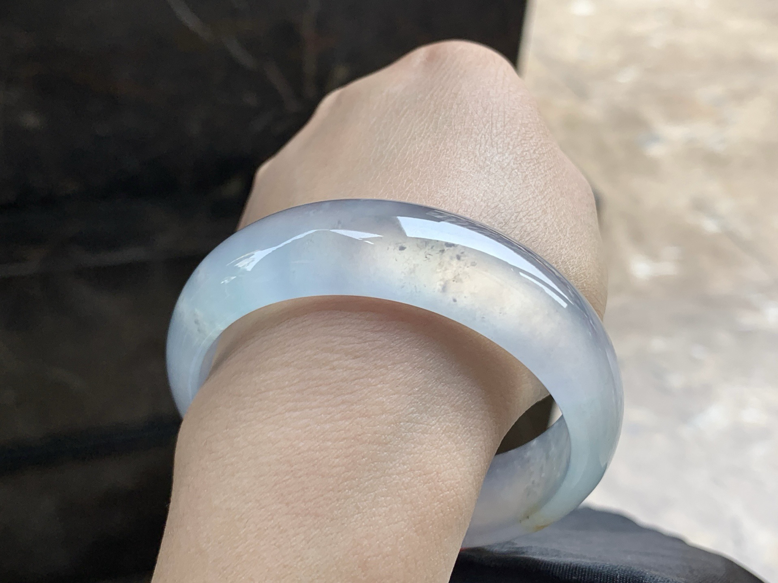 55.5-16.6-7.3

高冰宽版手镯^_^种水透亮