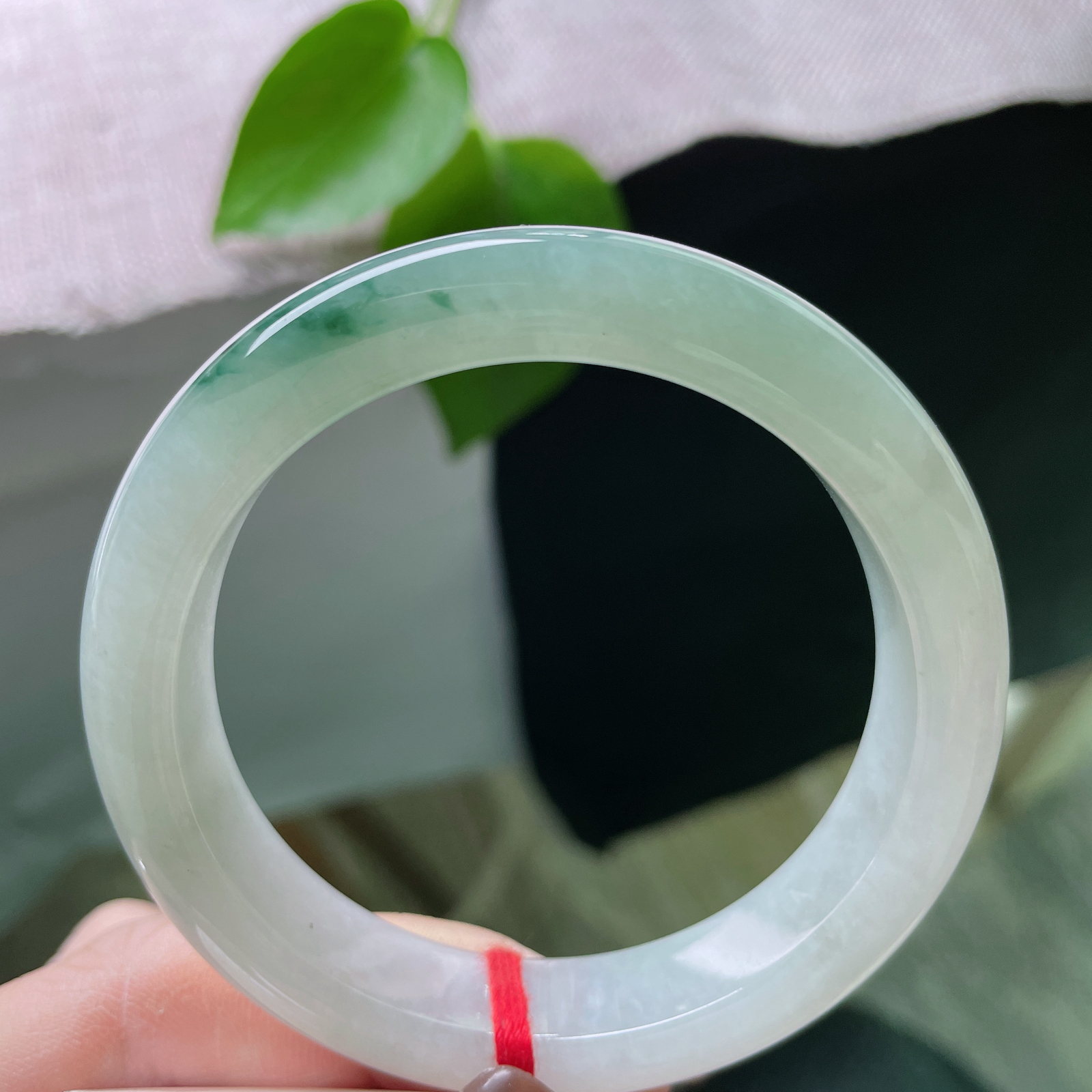 55.8/12.7/8.8飘花正圈，贵气，灵动雅致，耐看..