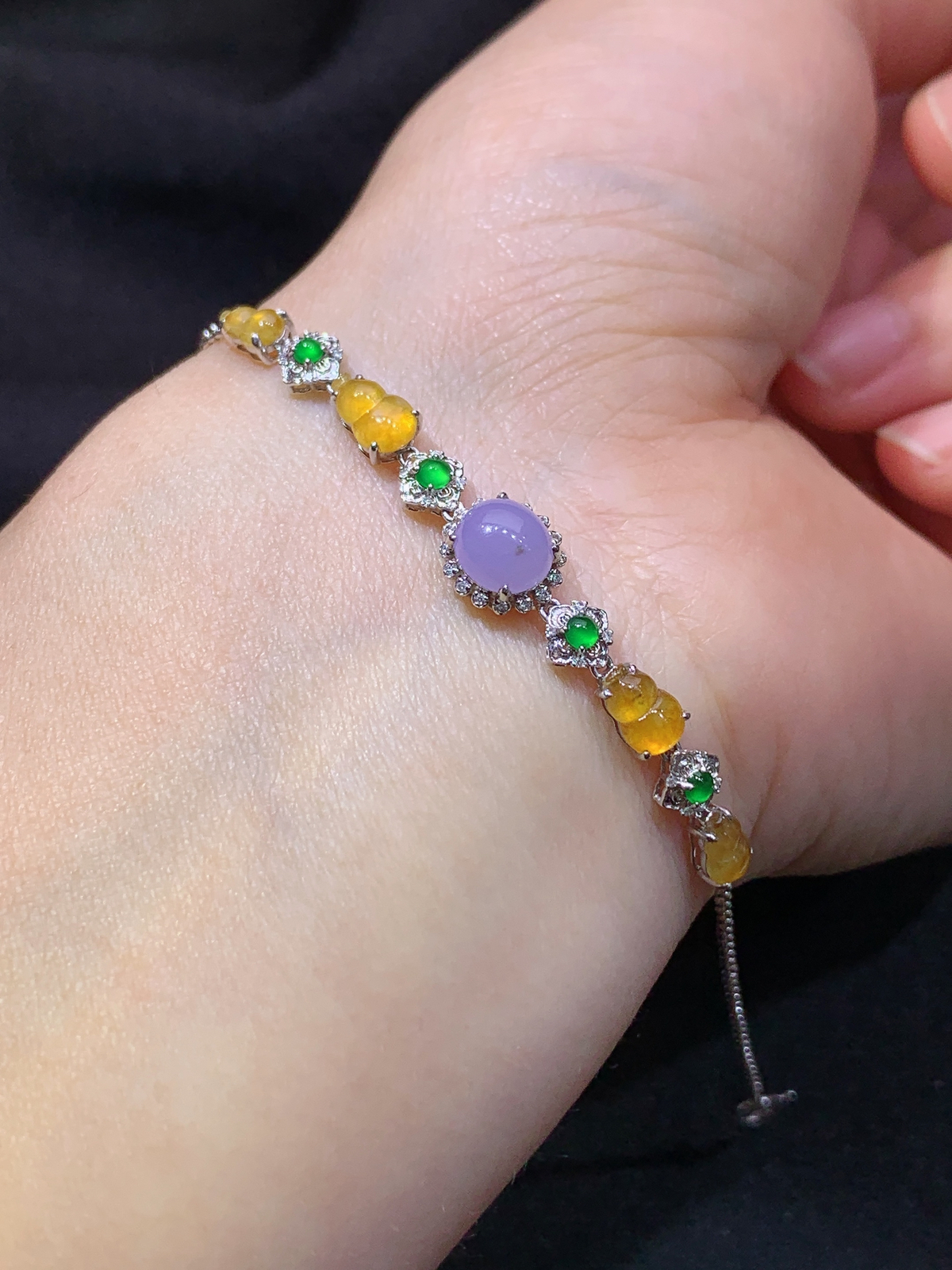 冰黄翡葫芦手链，18k金镶嵌，款式新颖，冰润鲜艳，种水足，Yl 尺寸6.4*5.6*2.7