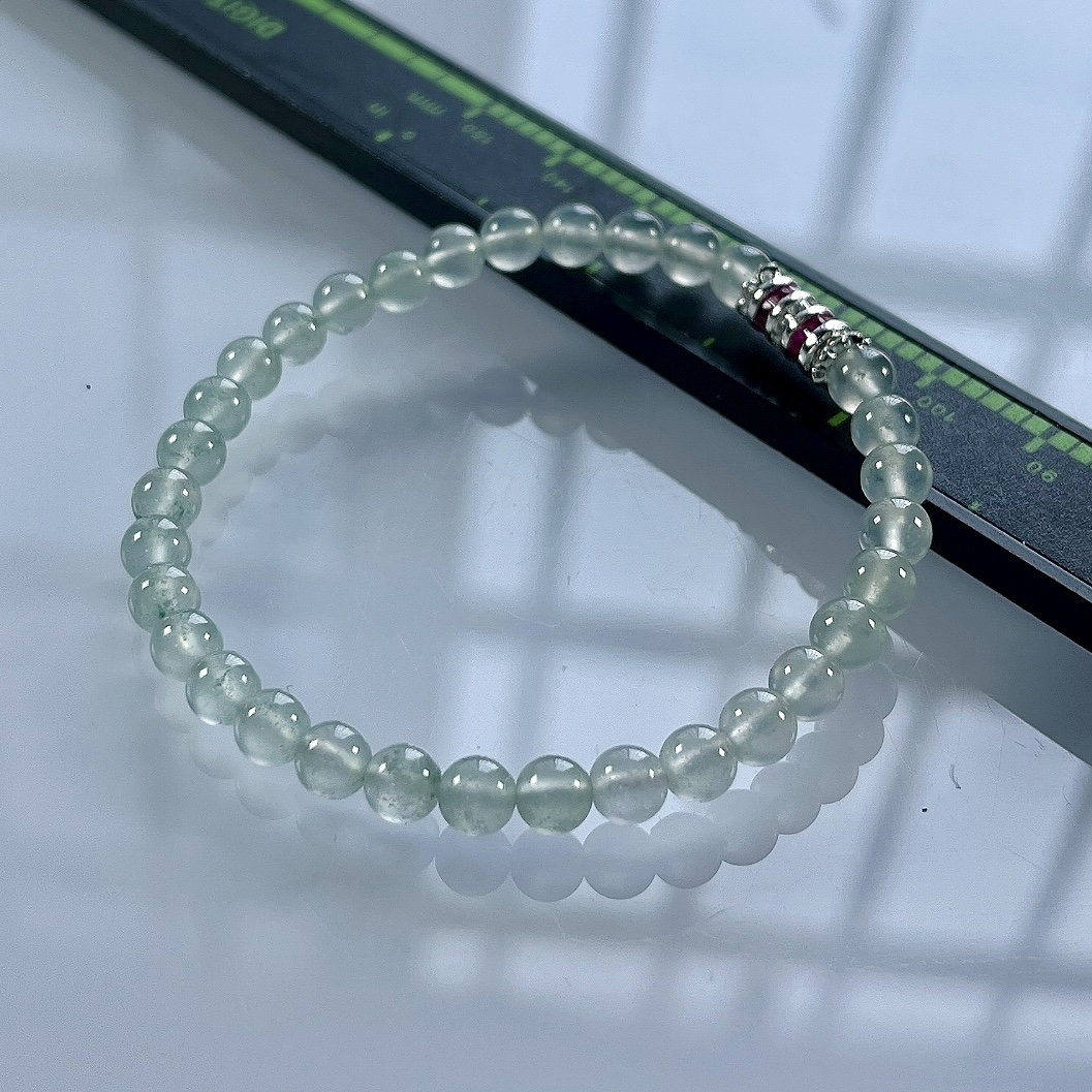 缅甸天然翡翠A货，卡5高冰种起光小圆珠手串手链，尺寸：5mm/32颗，长度165mm，重量：8.00g