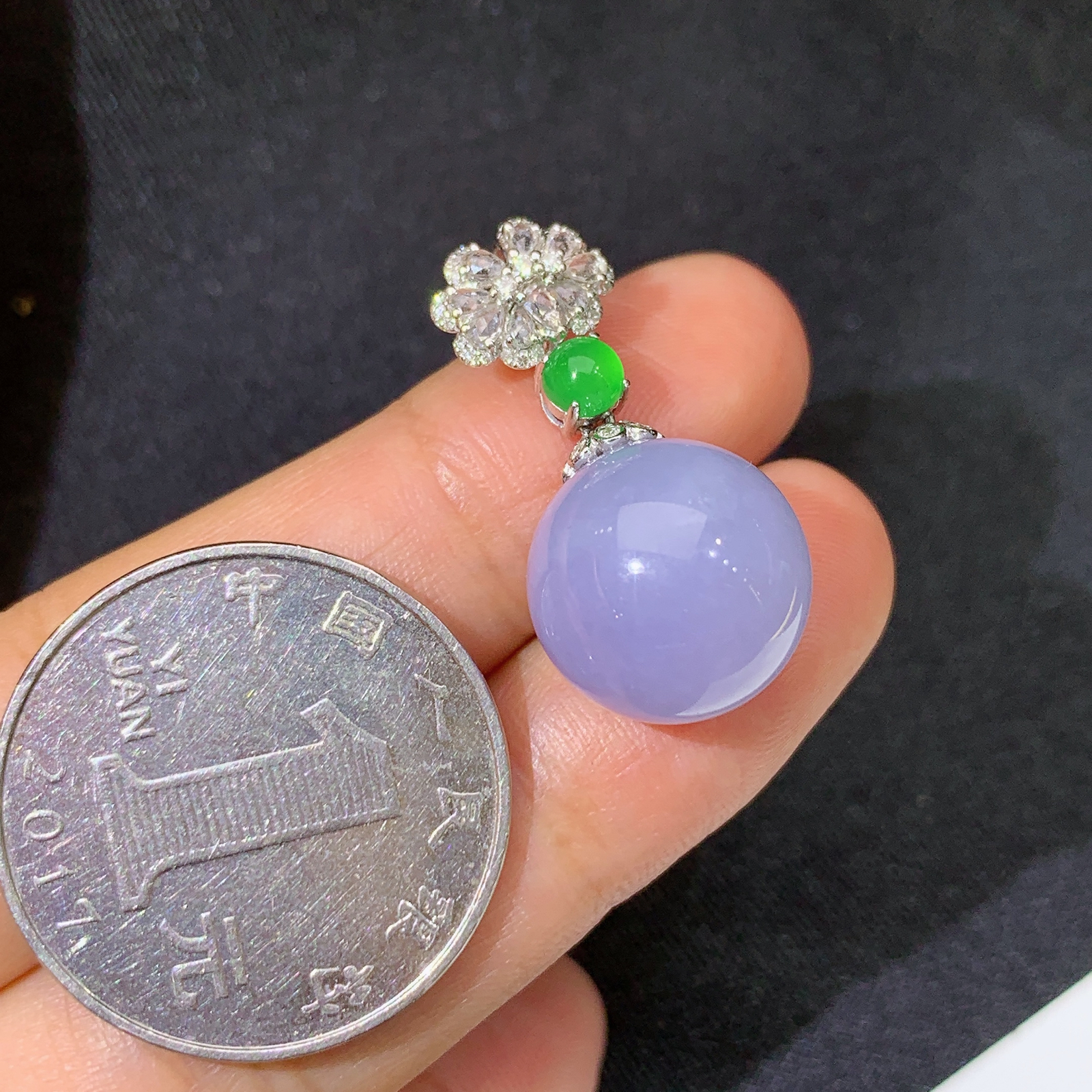 紫罗兰圆珠吊坠，18k金镶嵌，温润细腻，颜色鲜艳，Cj  尺寸26.9*13.4