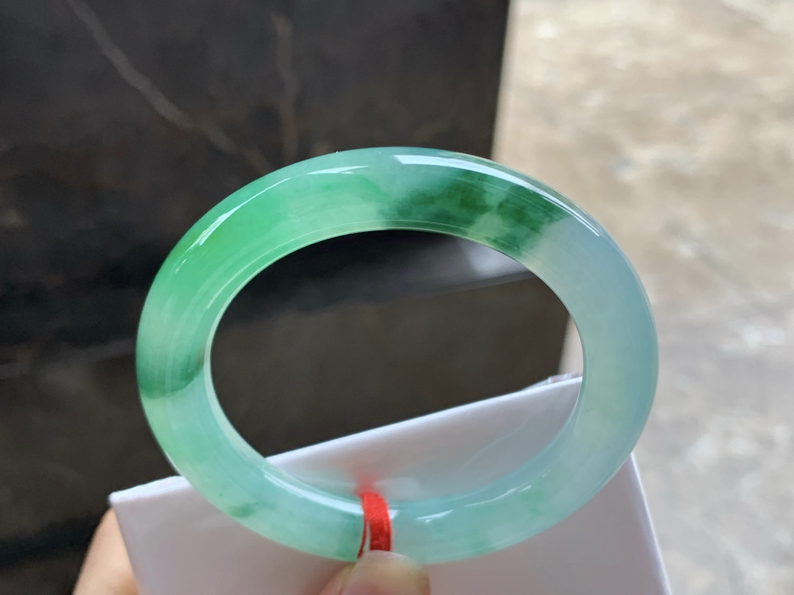 50-9.7

冰绿圆条手镯^_^种水好 鲜艳