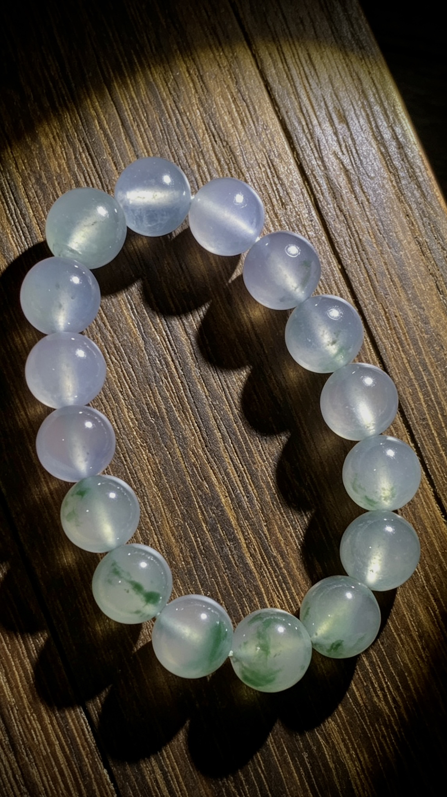 高品质飘花珠子手串手链，
直径13mm，16粒，58.85g，