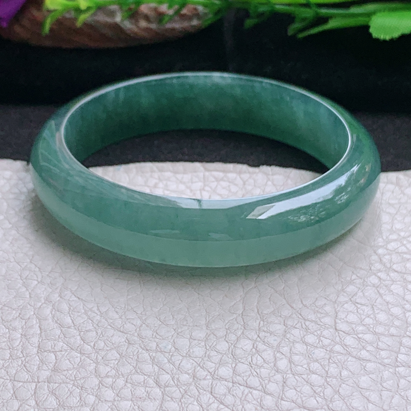 js实拍58*13.6*7.8平安镯 天然缅甸翡翠a货手镯冰油绿正圈玉镯子