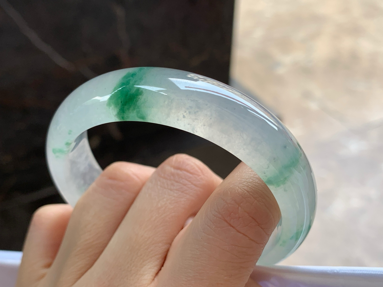 57-14.7-7.8

高冰绿花手镯^_^种水好