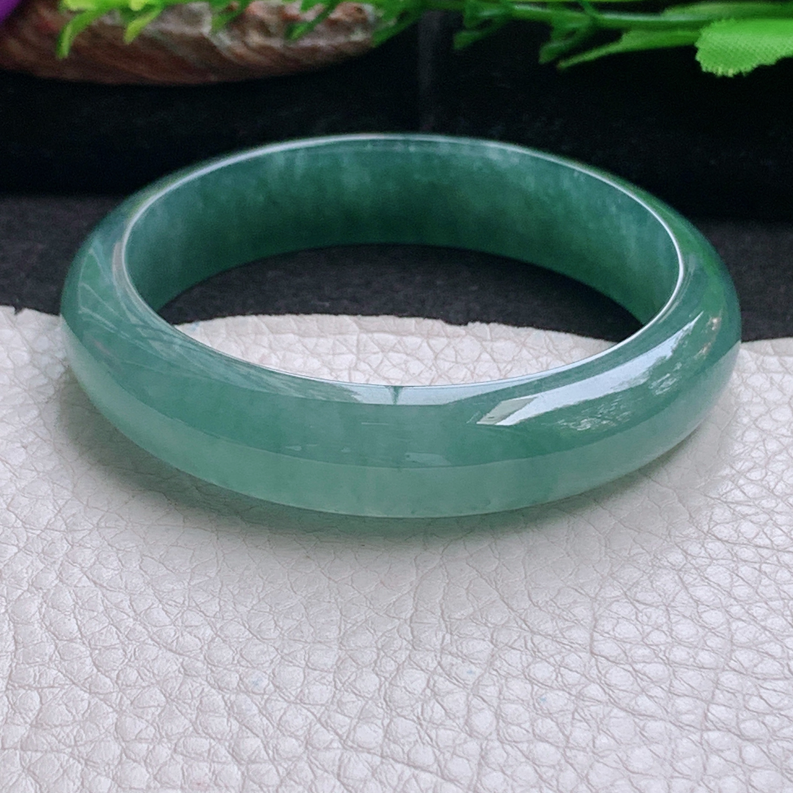 js实拍58*13.6*7.8平安镯 天然缅甸翡翠a货手镯冰油绿正圈玉镯子