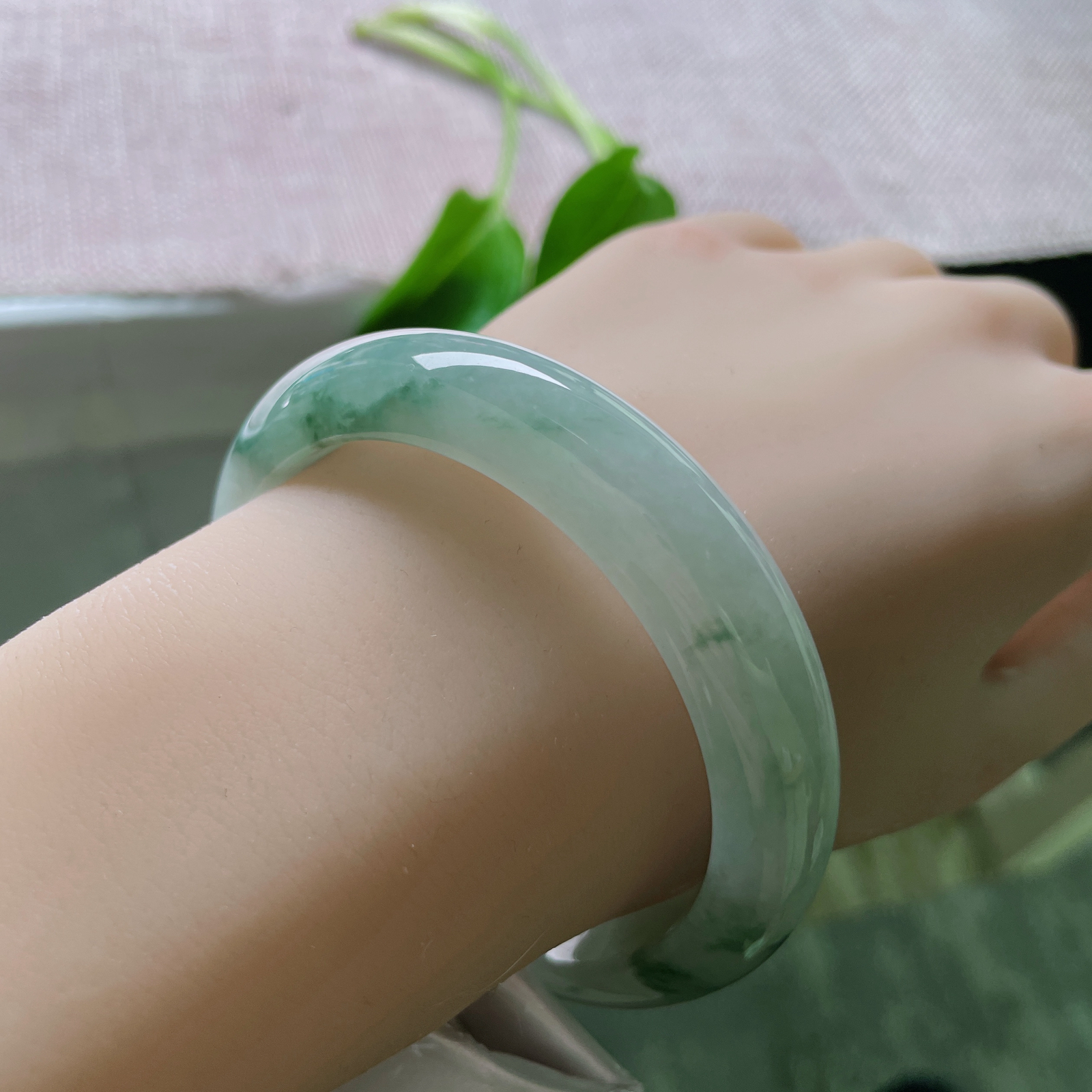 56.4/12.8/8，飘花正圈，水润，花色灵动飘逸，随缘之美..