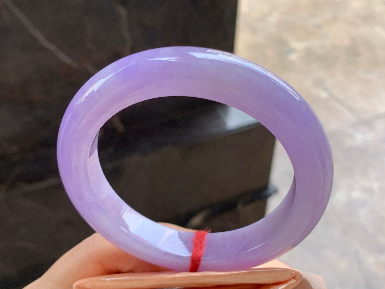 61-12.4-10.5

紫罗兰大圈手镯^_^鲜艳